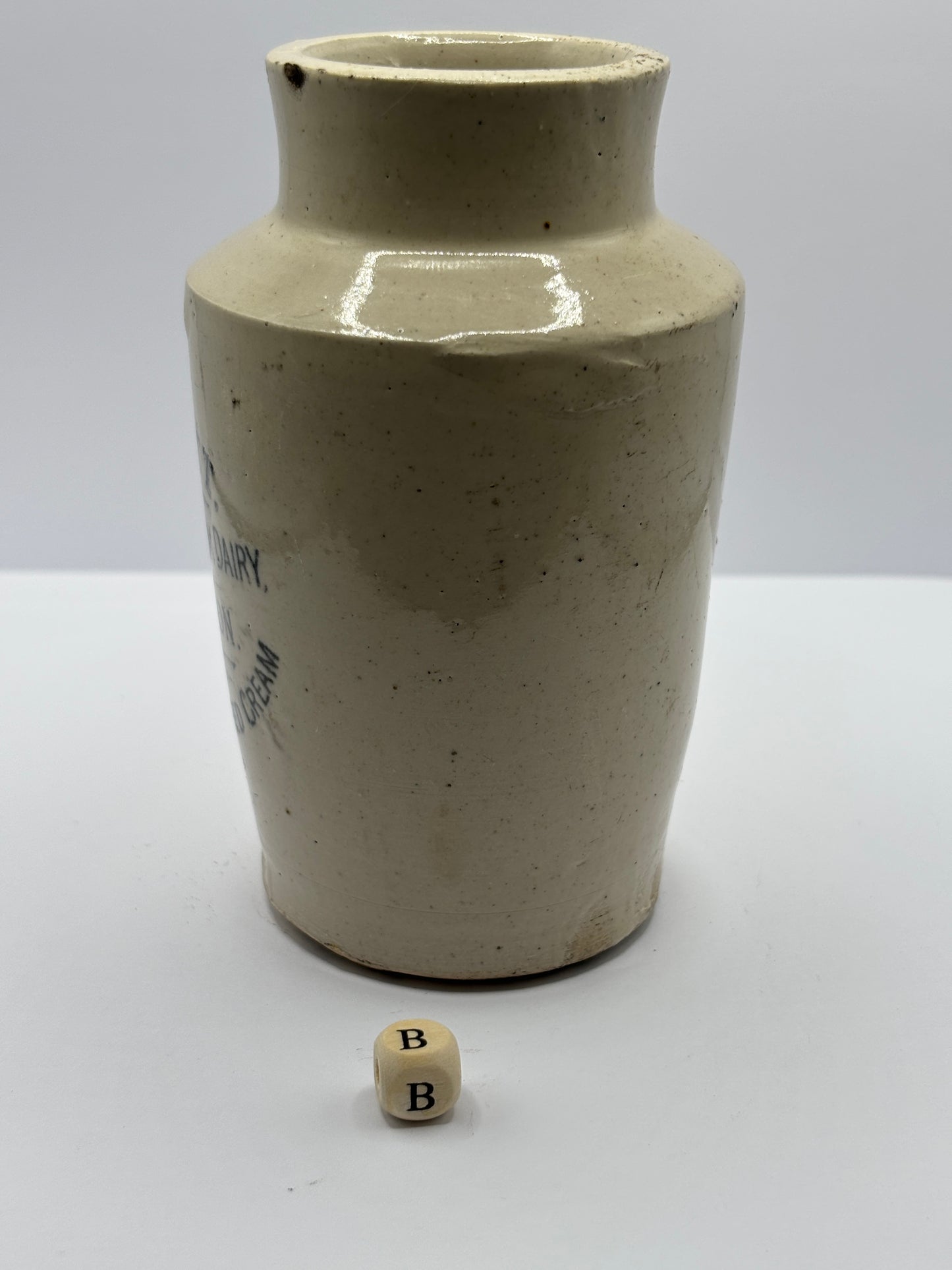 Old Skipton advertising cream pot (B) Skibeden farm dairy