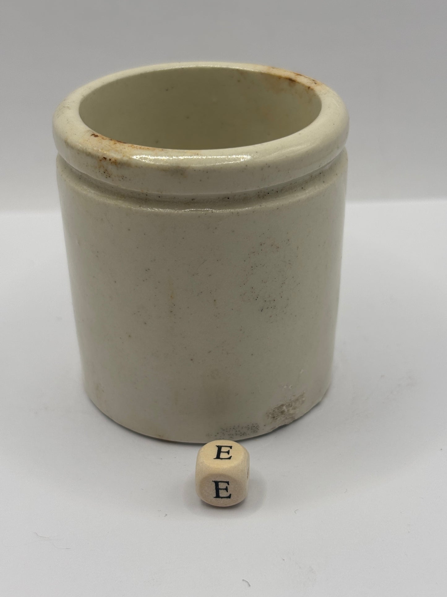 Old small chunky stoneware pot (E)