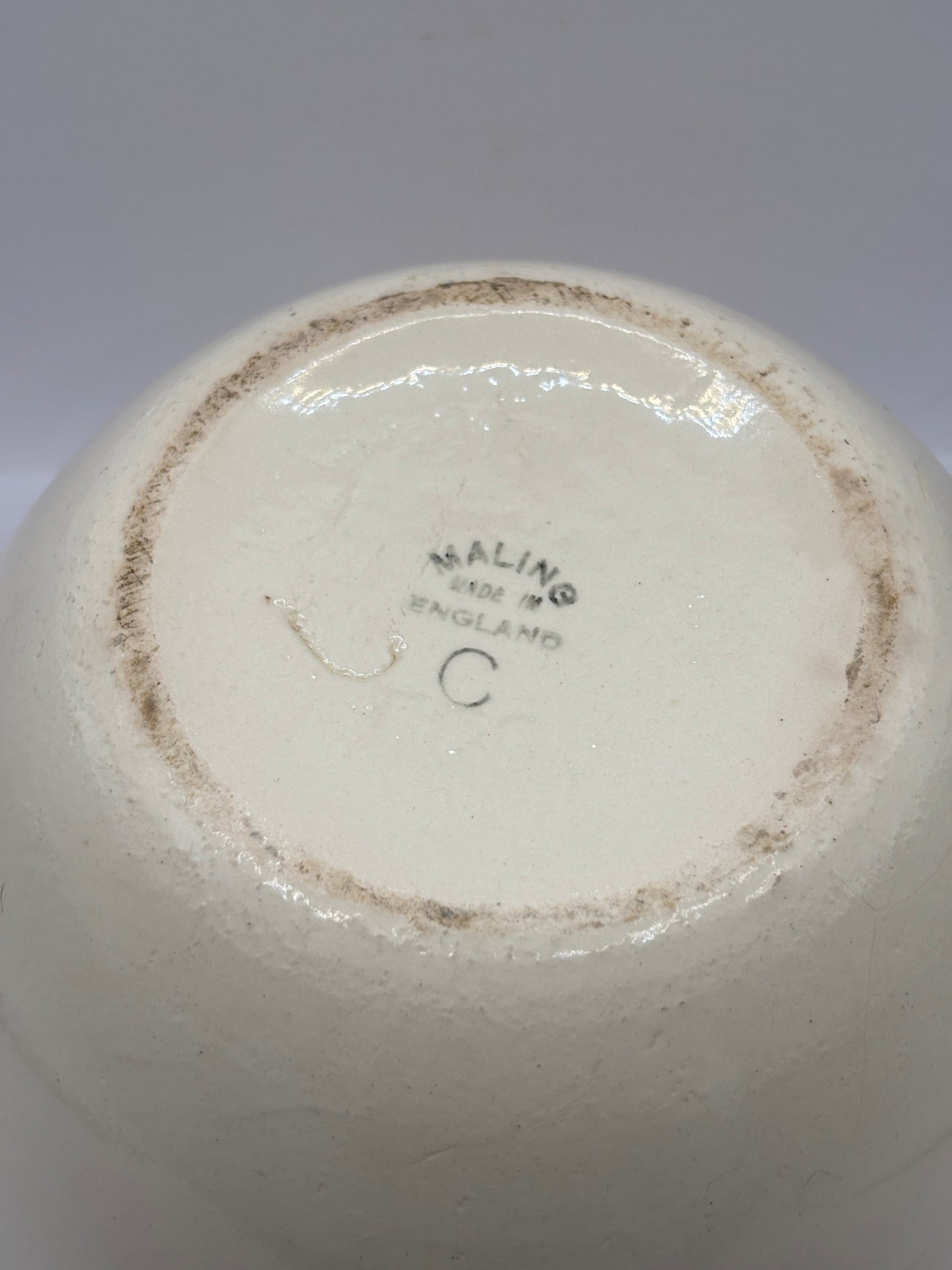 Old large mailing mixing bowl (B)