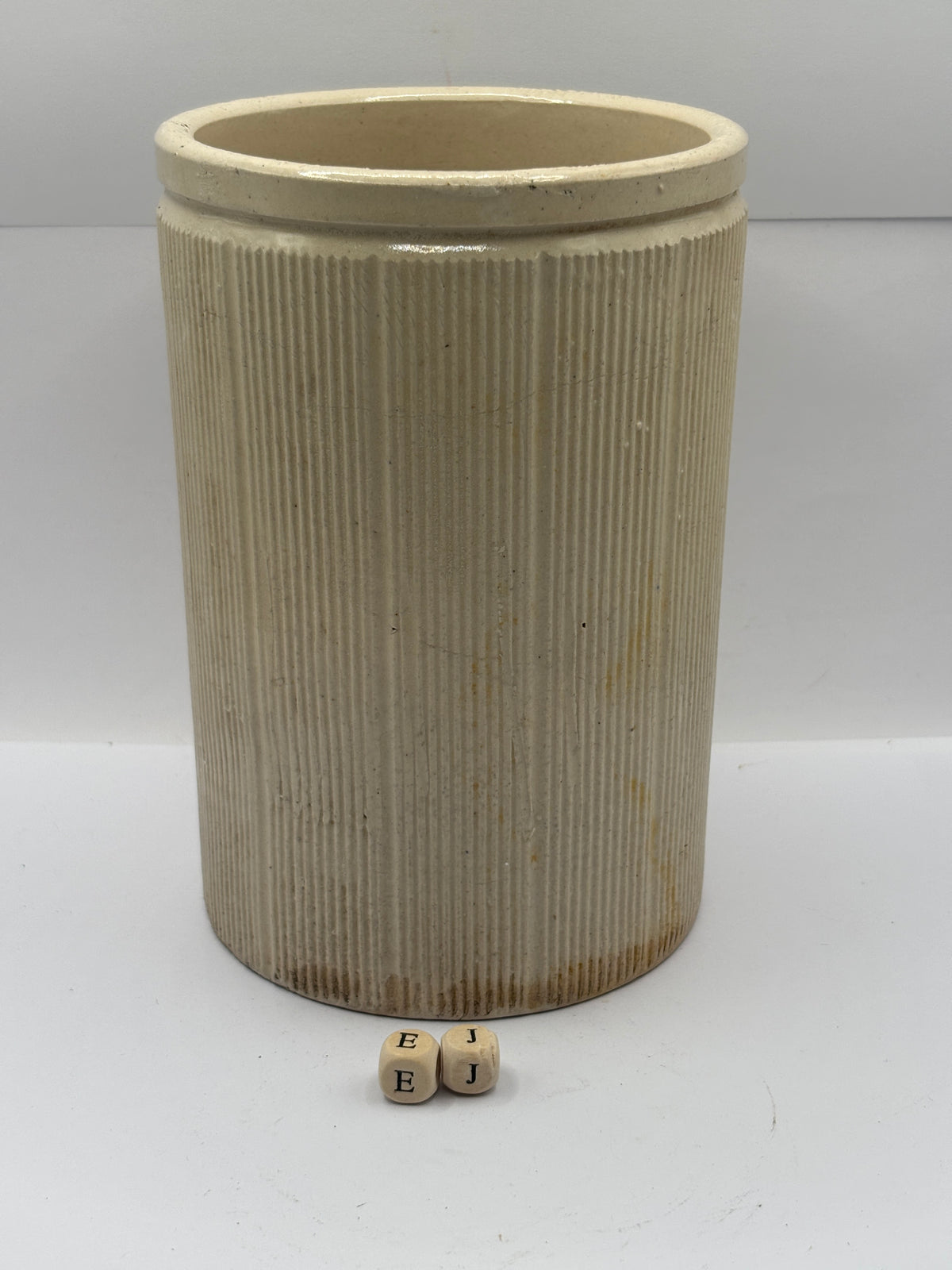 Old large 3lb ribbed stoneware jam pot (EJ)
