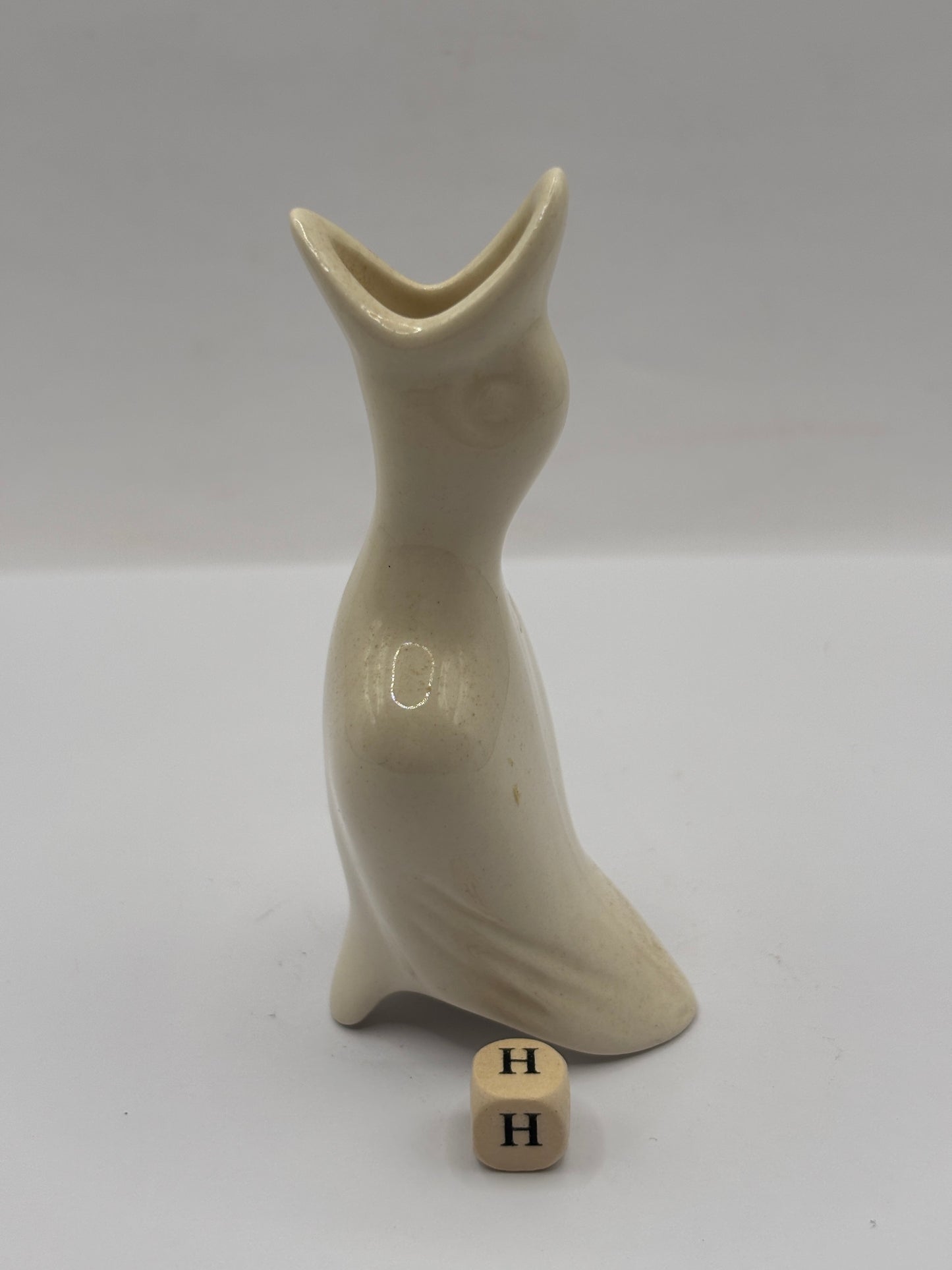 Old bird pie funnel (H) pie bird