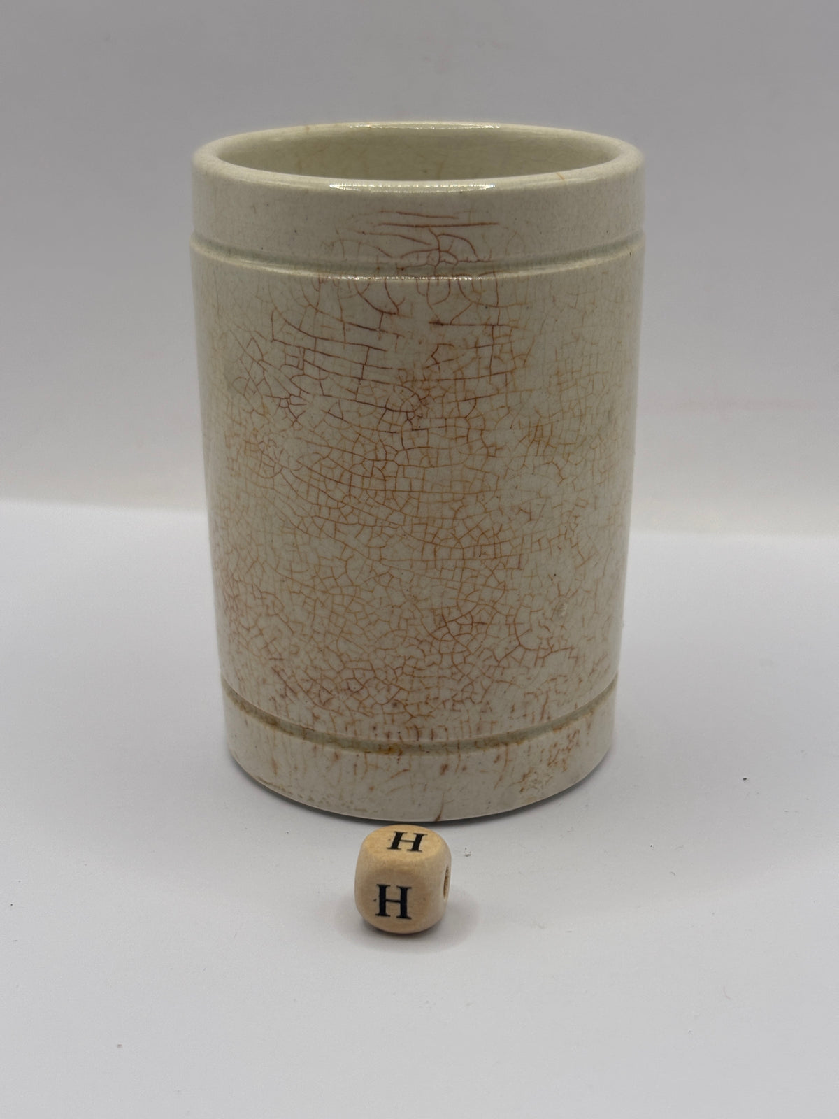 old stained & crazed stoneware pot (H) 8cms