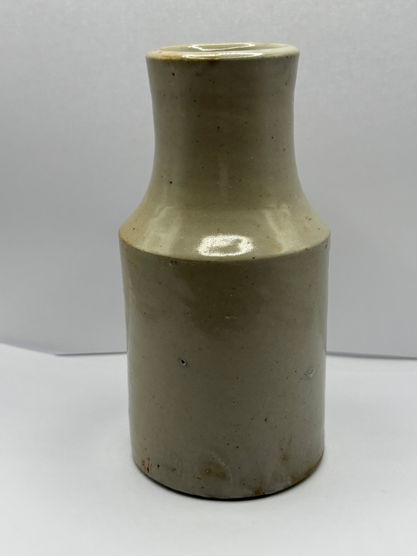 French mustard pot, moutarde de maille