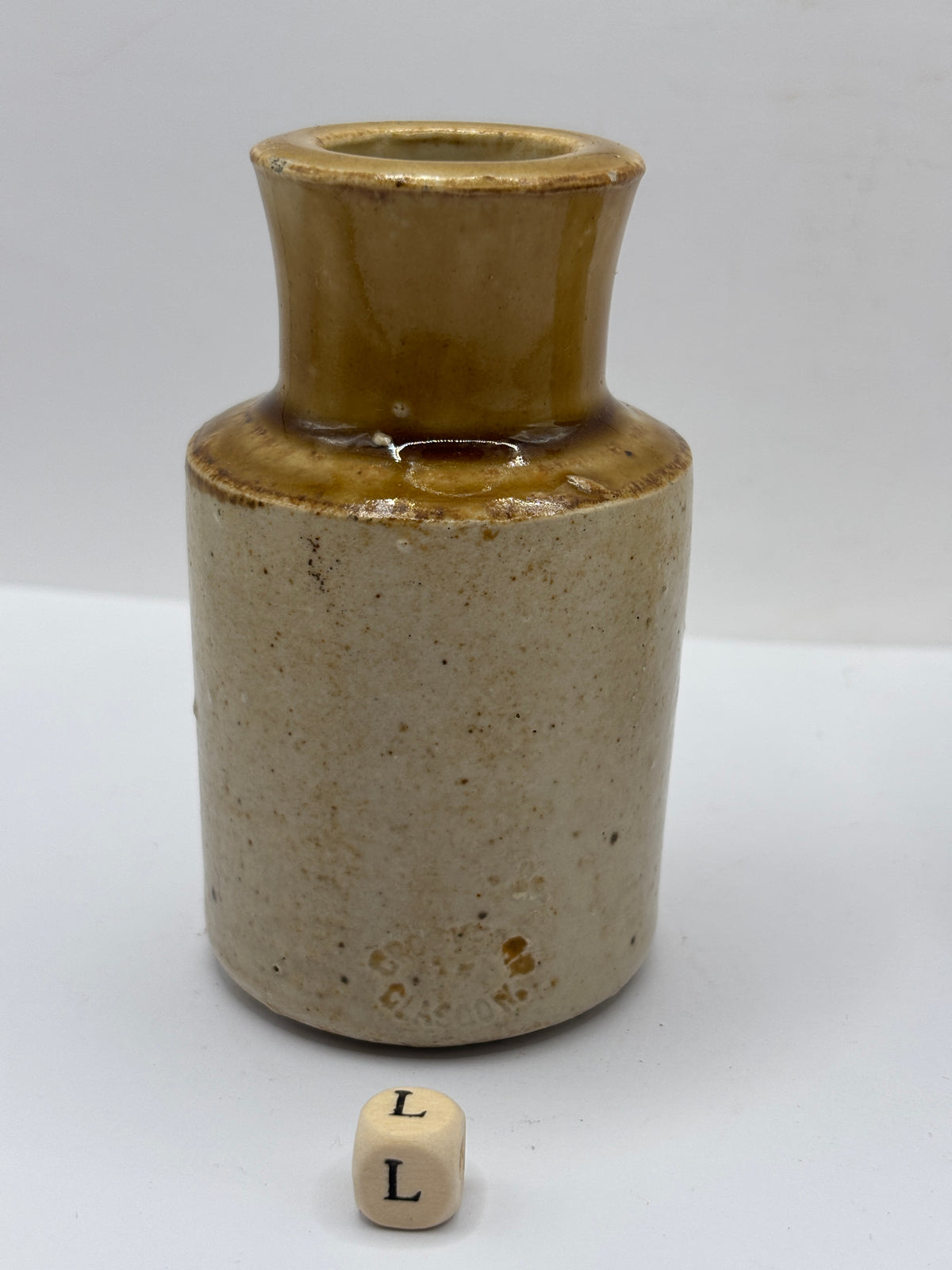 Old mini stoneware blacking pot (L) 9.5cms