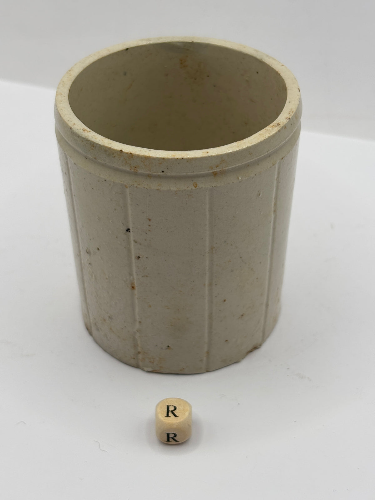 Old small ribbed stoneware jam pot (R)