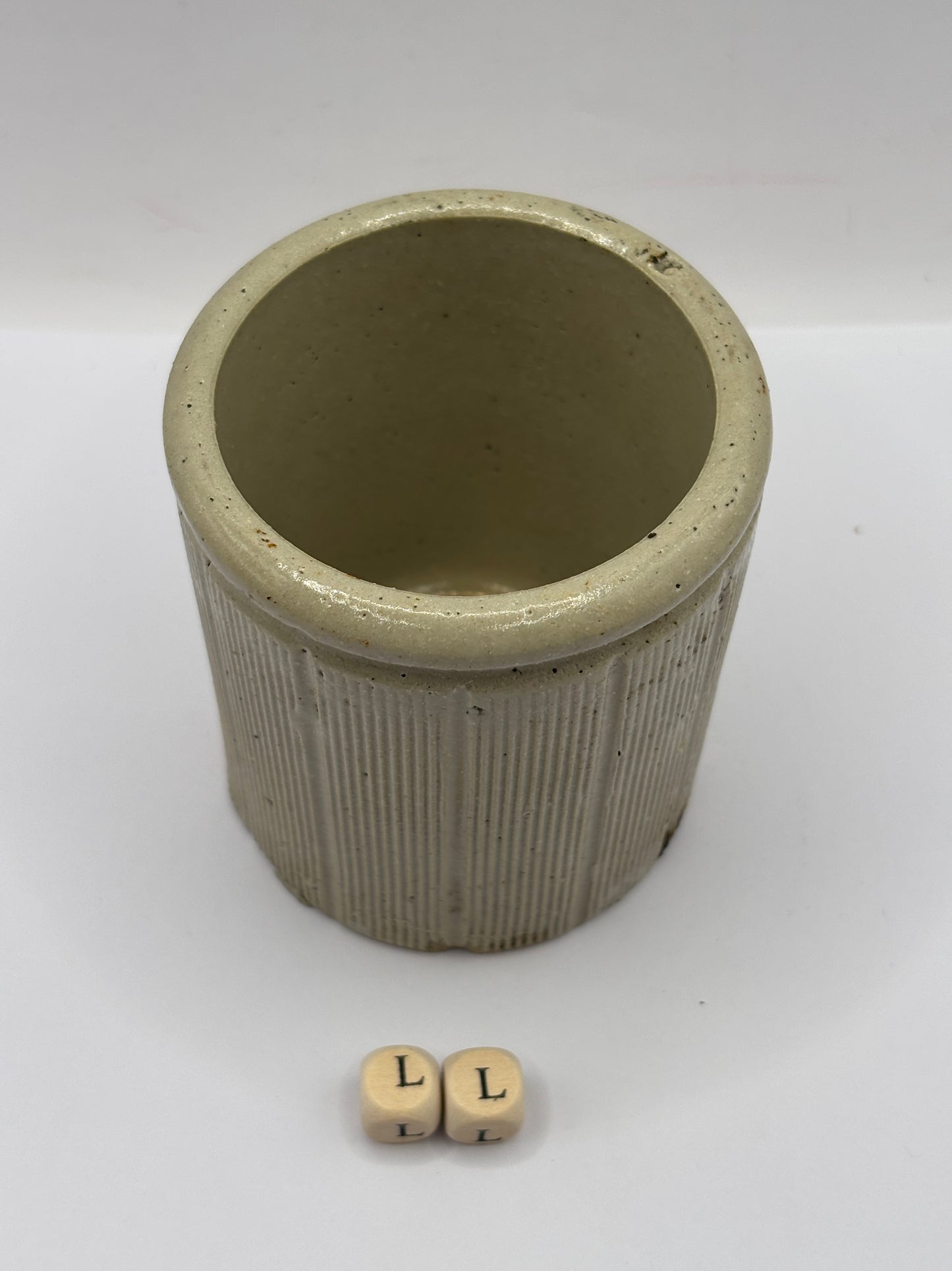 Old small ribbed stoneware jam pot (LL)