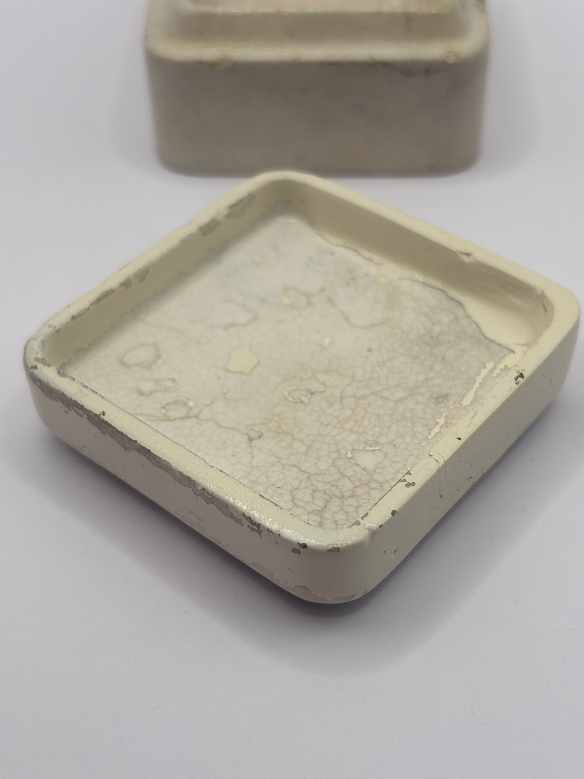 Old advertising lid and base. Whitehouses drug stores bearwood “toothpaste” repaired
