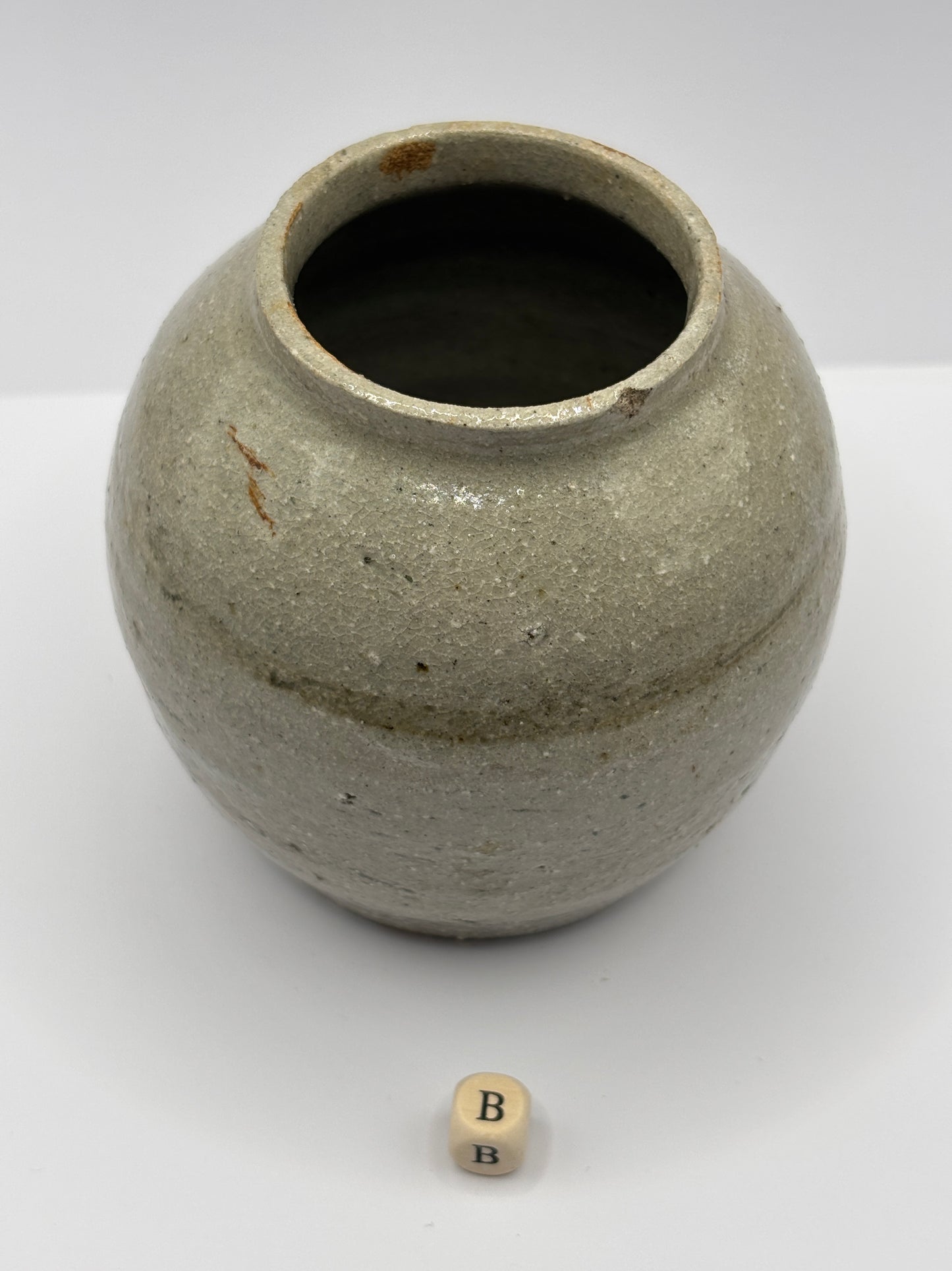 Old stoneware ginger jar (B)