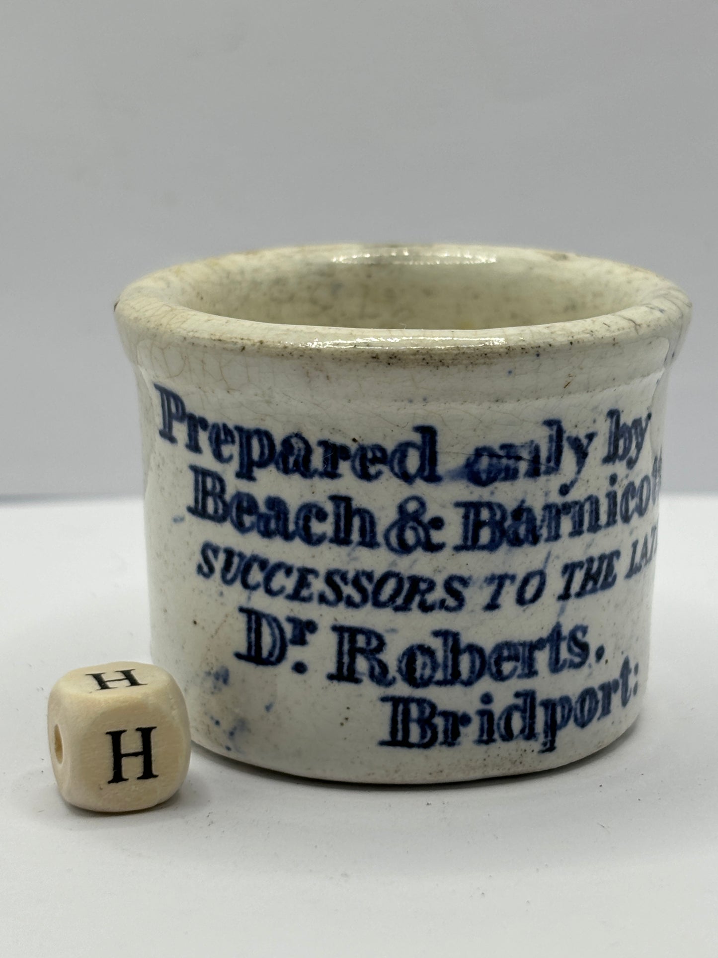 Old Dr Roberts poor mans friend advertising ointment pot (H)