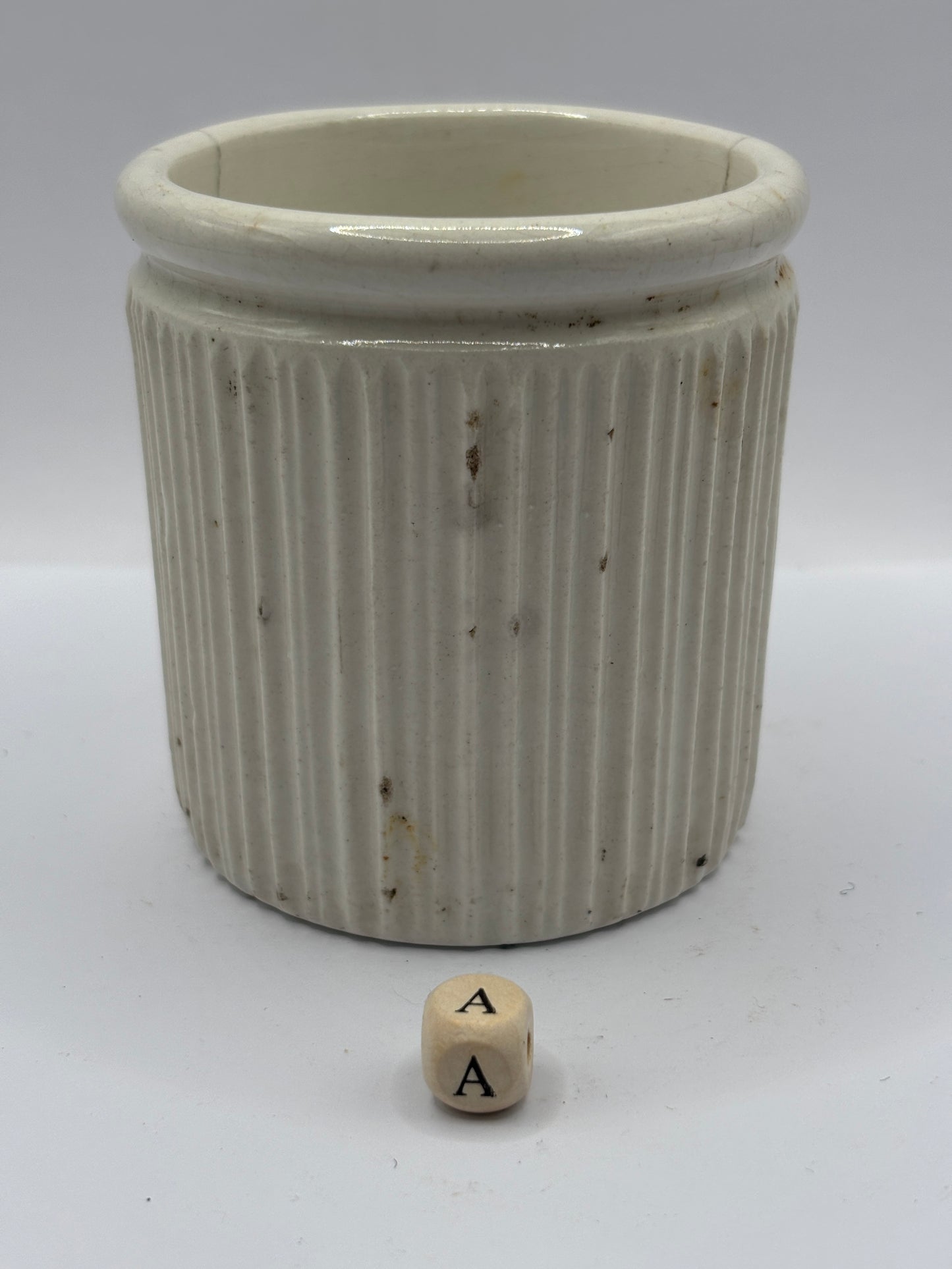 Early ribbed stoneware jam & marmalade pot (a)