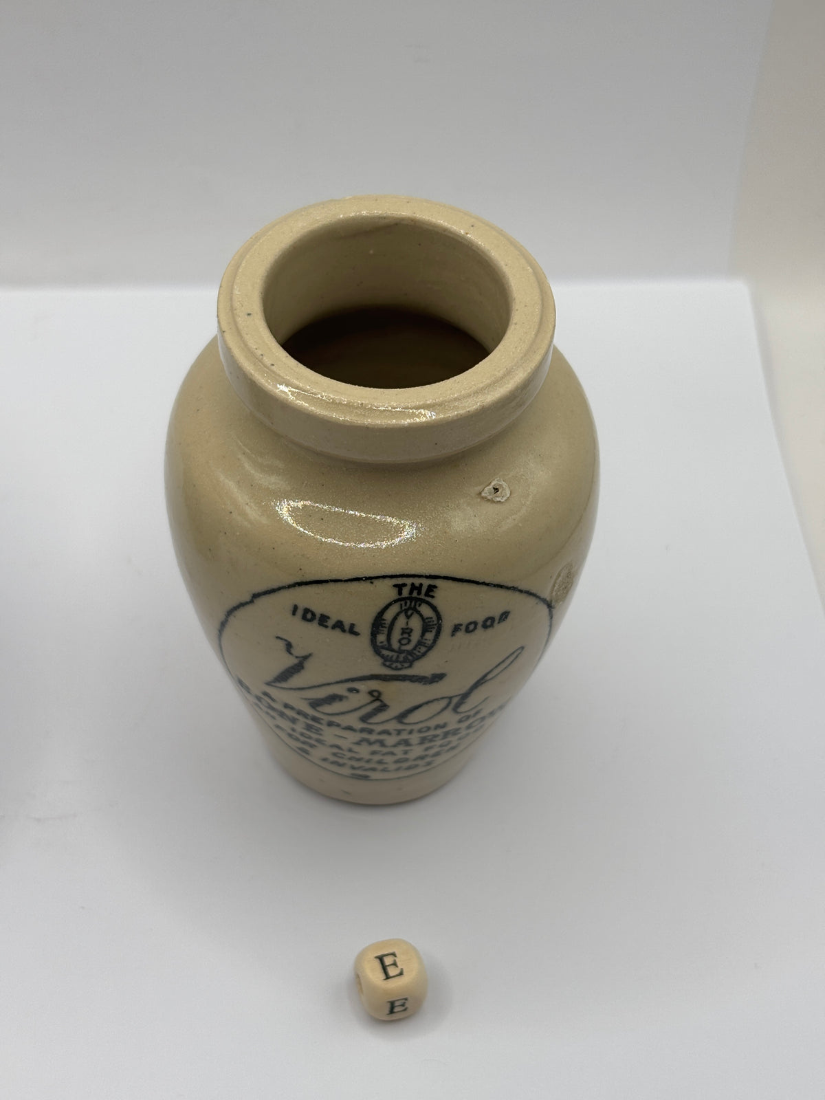 Old advertising stoneware Virol pot (E)