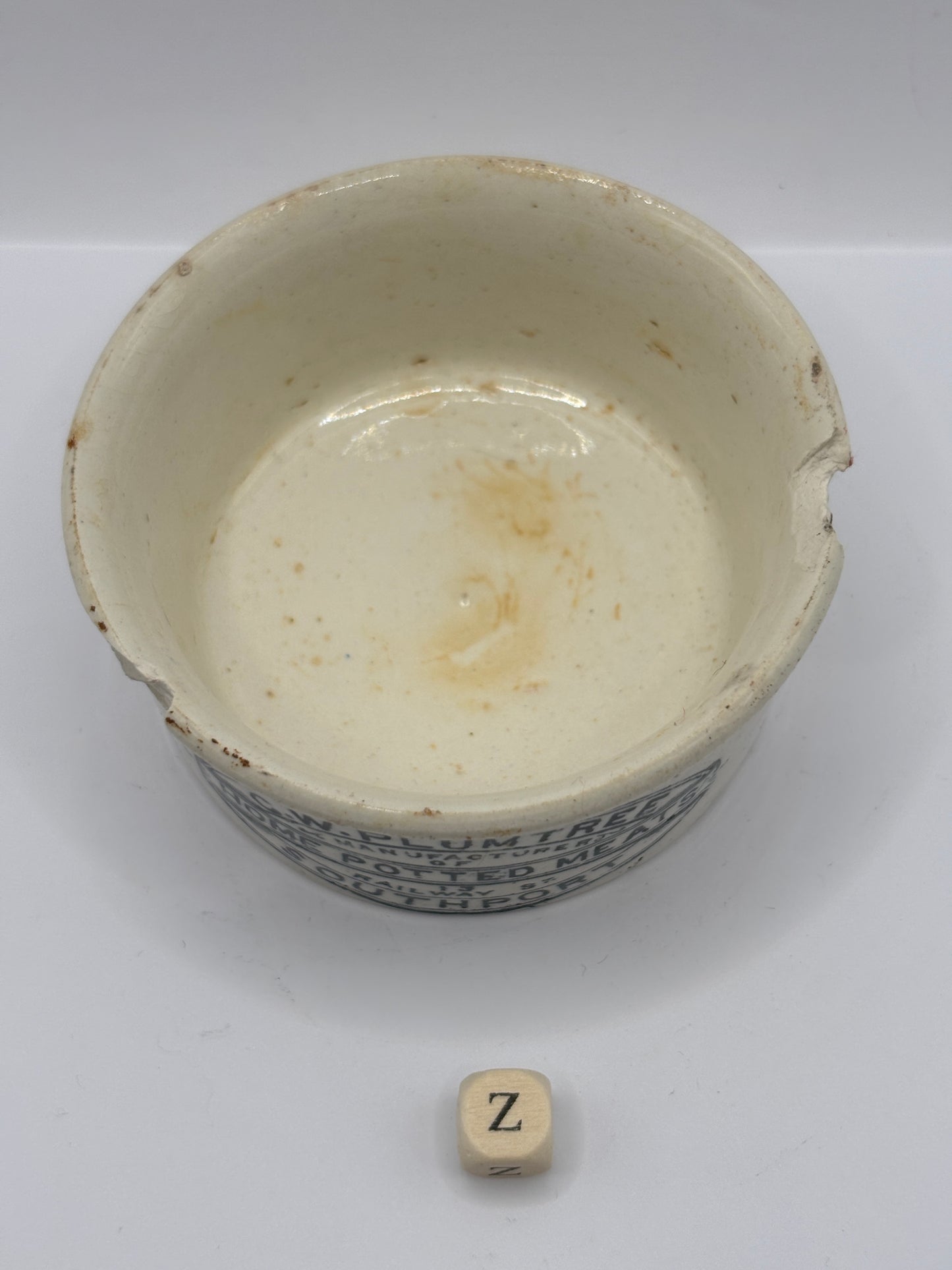 Old Plumtree advertising meat paste pot. Damaged (zz)