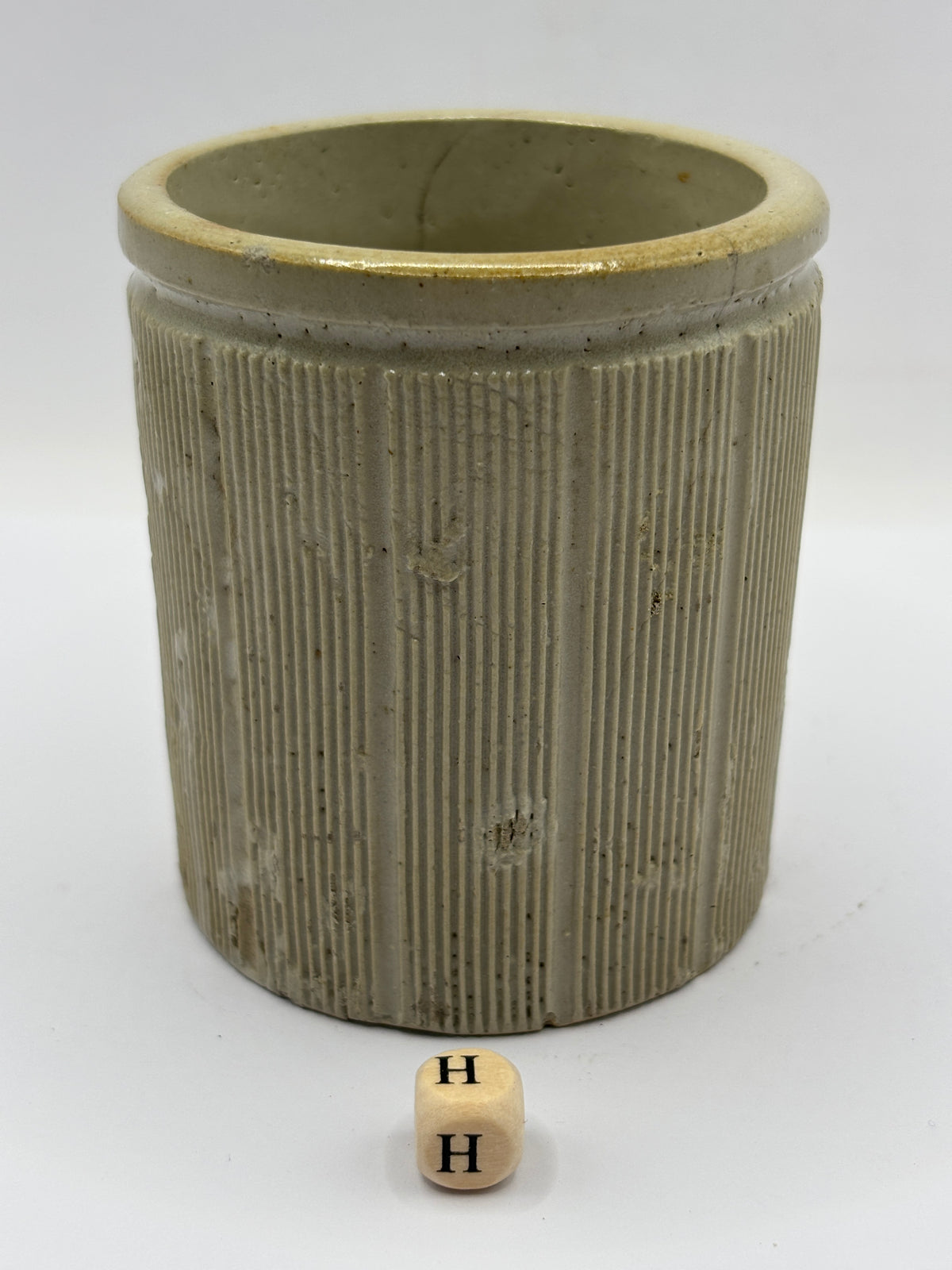 Old small ribbed stoneware jam pot (H)