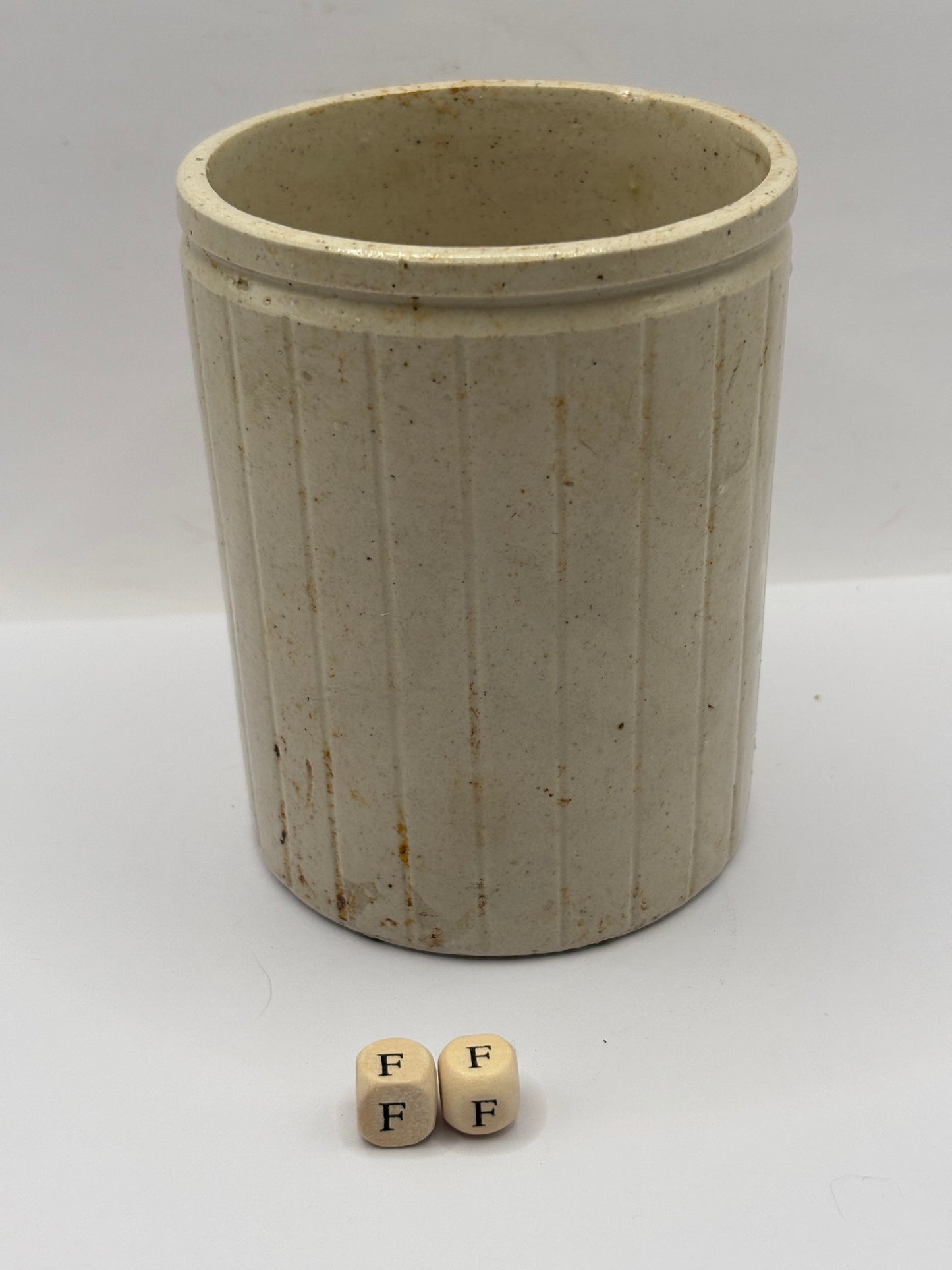Old 1lb ribbed stoneware jam pot (ff) Hartleys