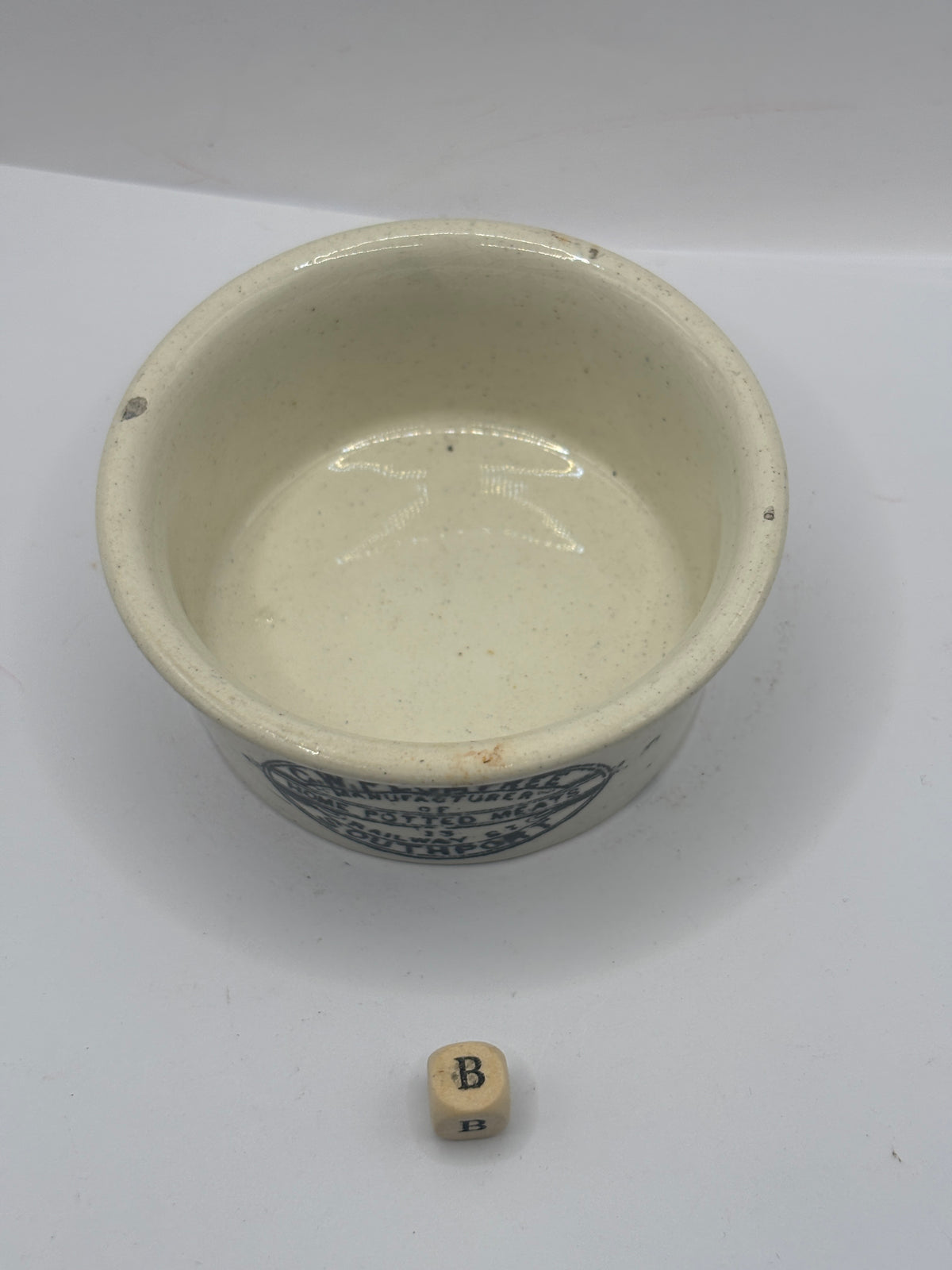 Old advertising meat paste pot, Plumtree home potted meats (B)