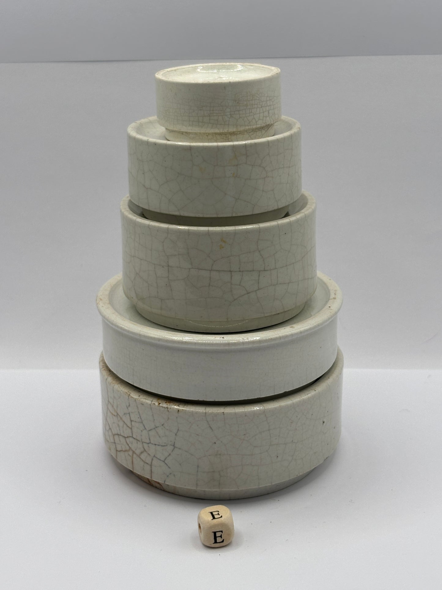 5 pot lid bases/risers/stackers (E)