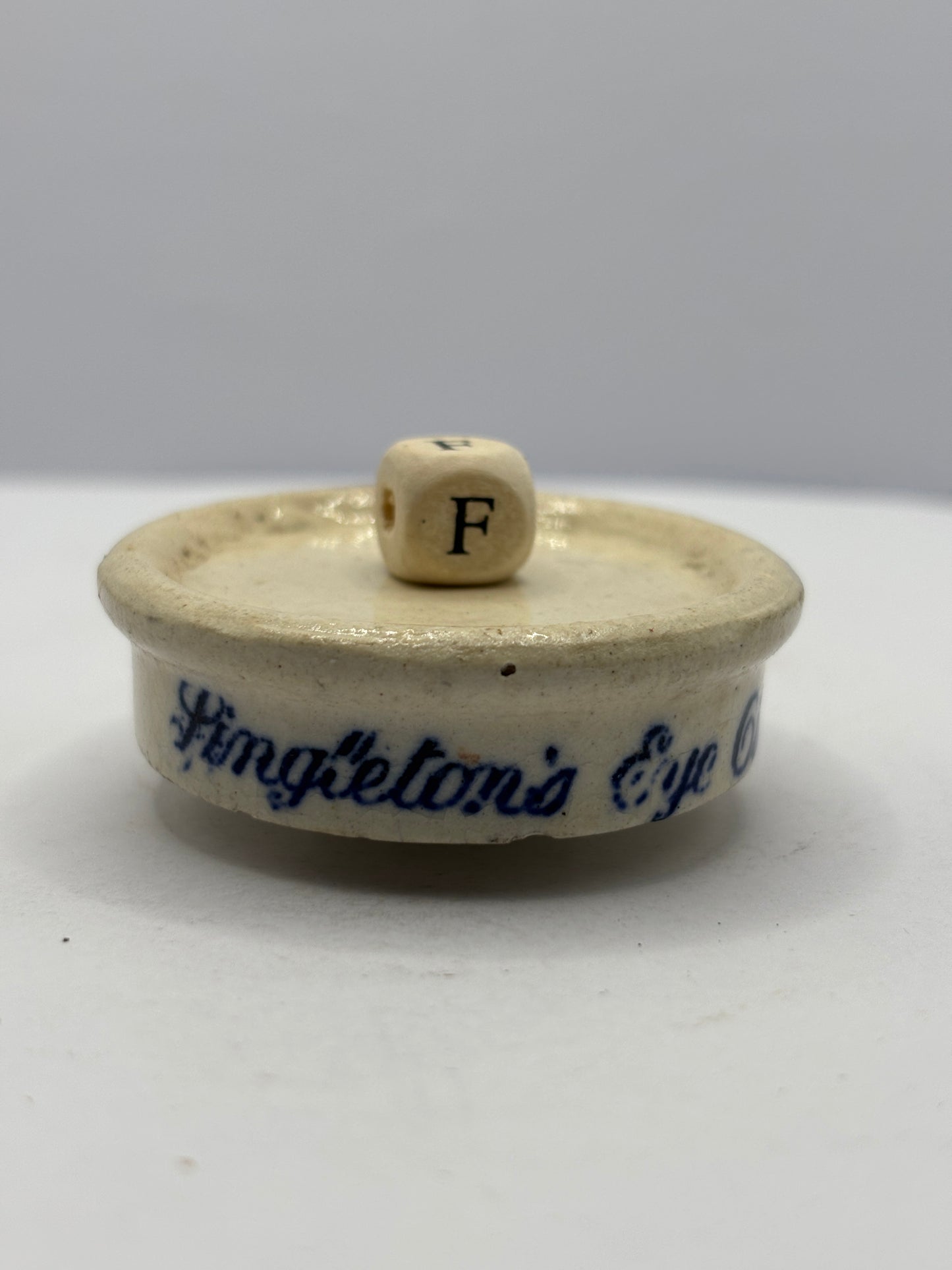 Old singletons eye ointment (F)