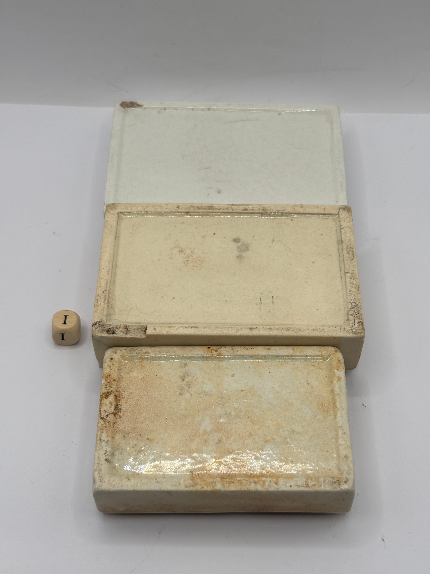 3 rarer rectangle shaped pot lid bases, stackers (i) damages