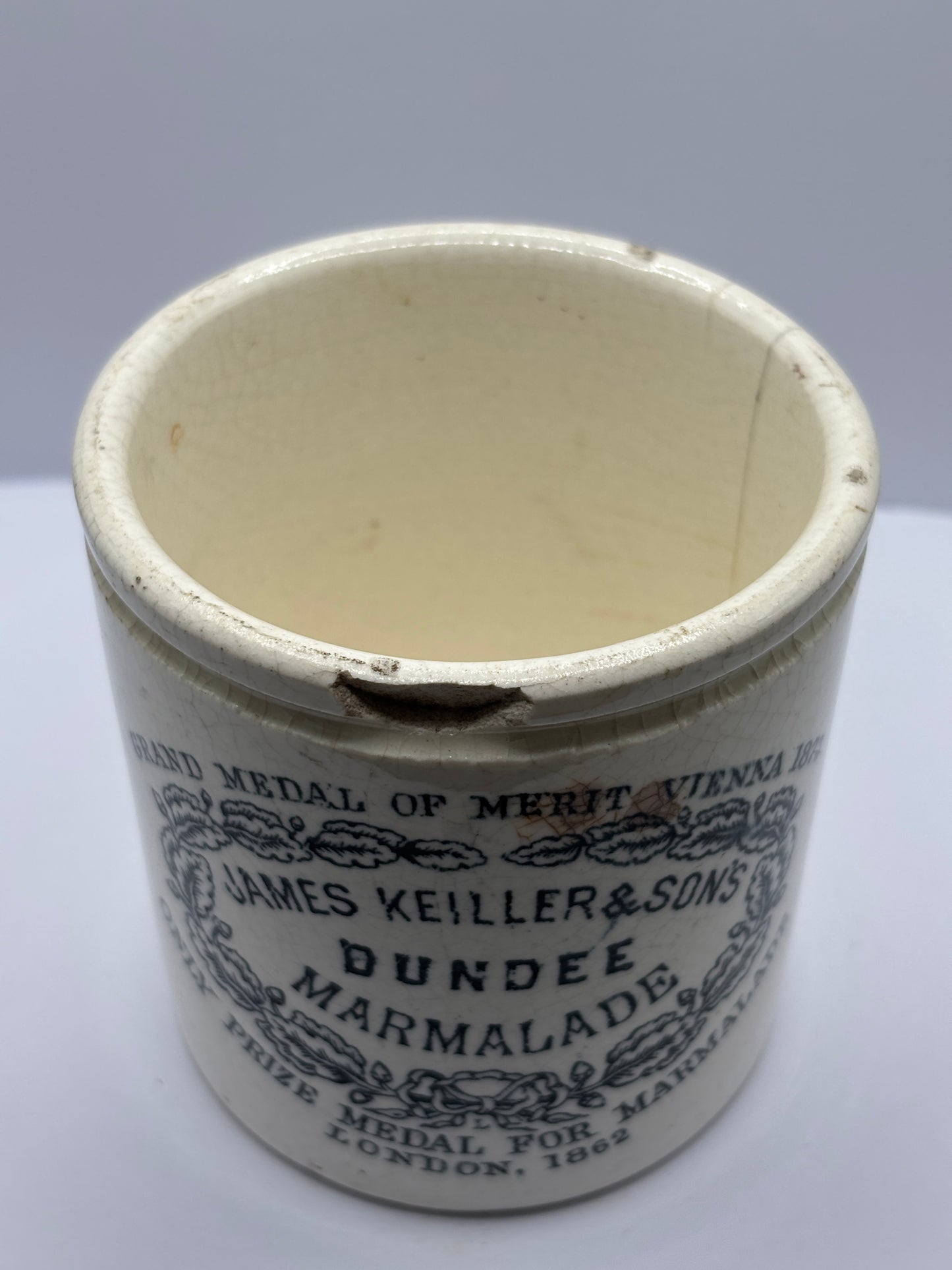 Old 1lb James Keiller Dundee marmalade jar damaged