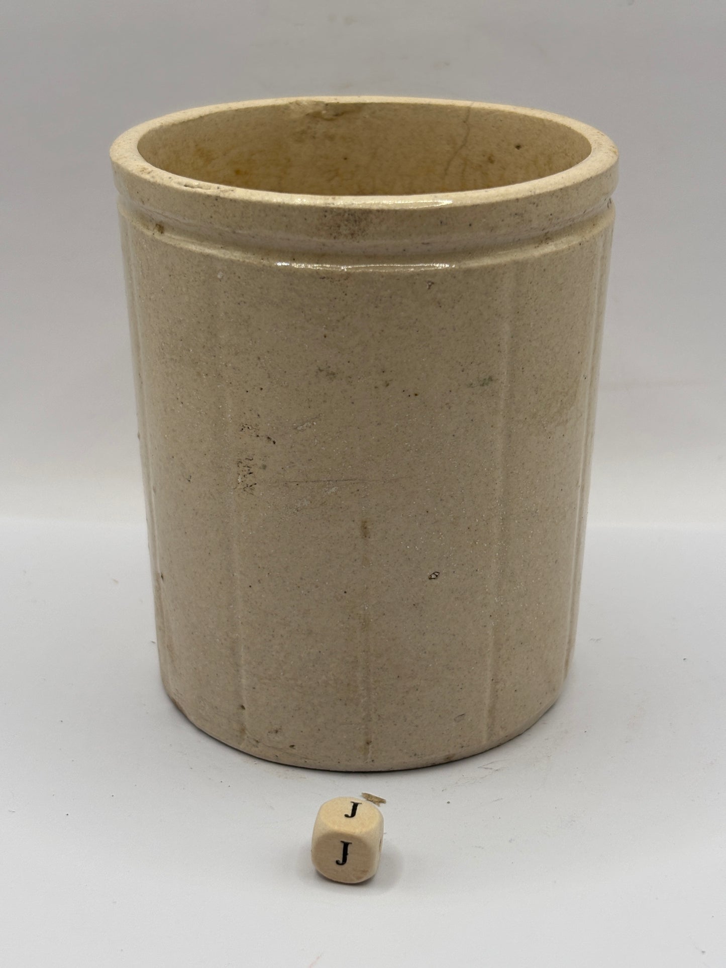 Old 1lb ribbed stoneware jam pot (J)