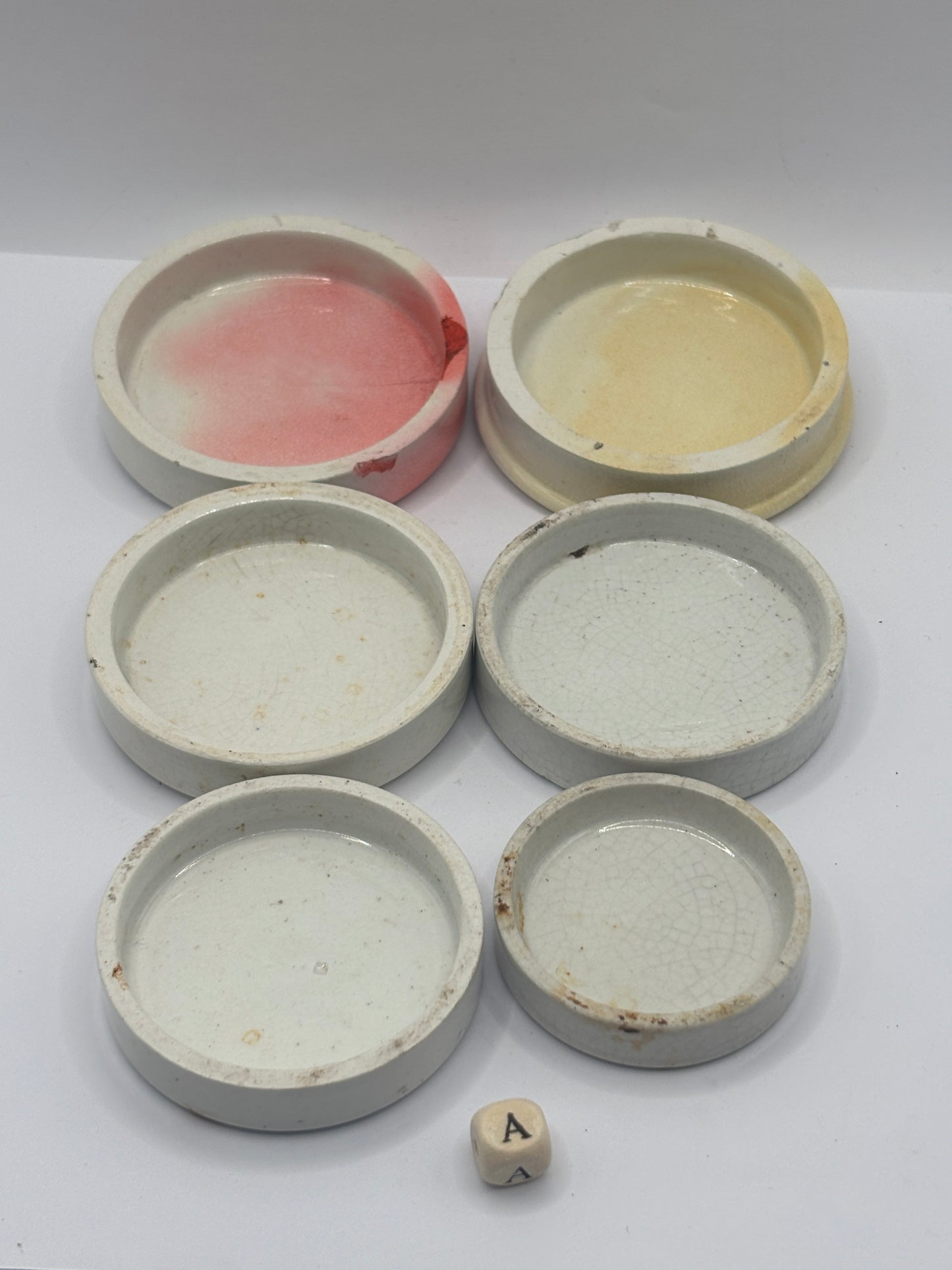 6 old plain stoneware lids, stacking lids (a)