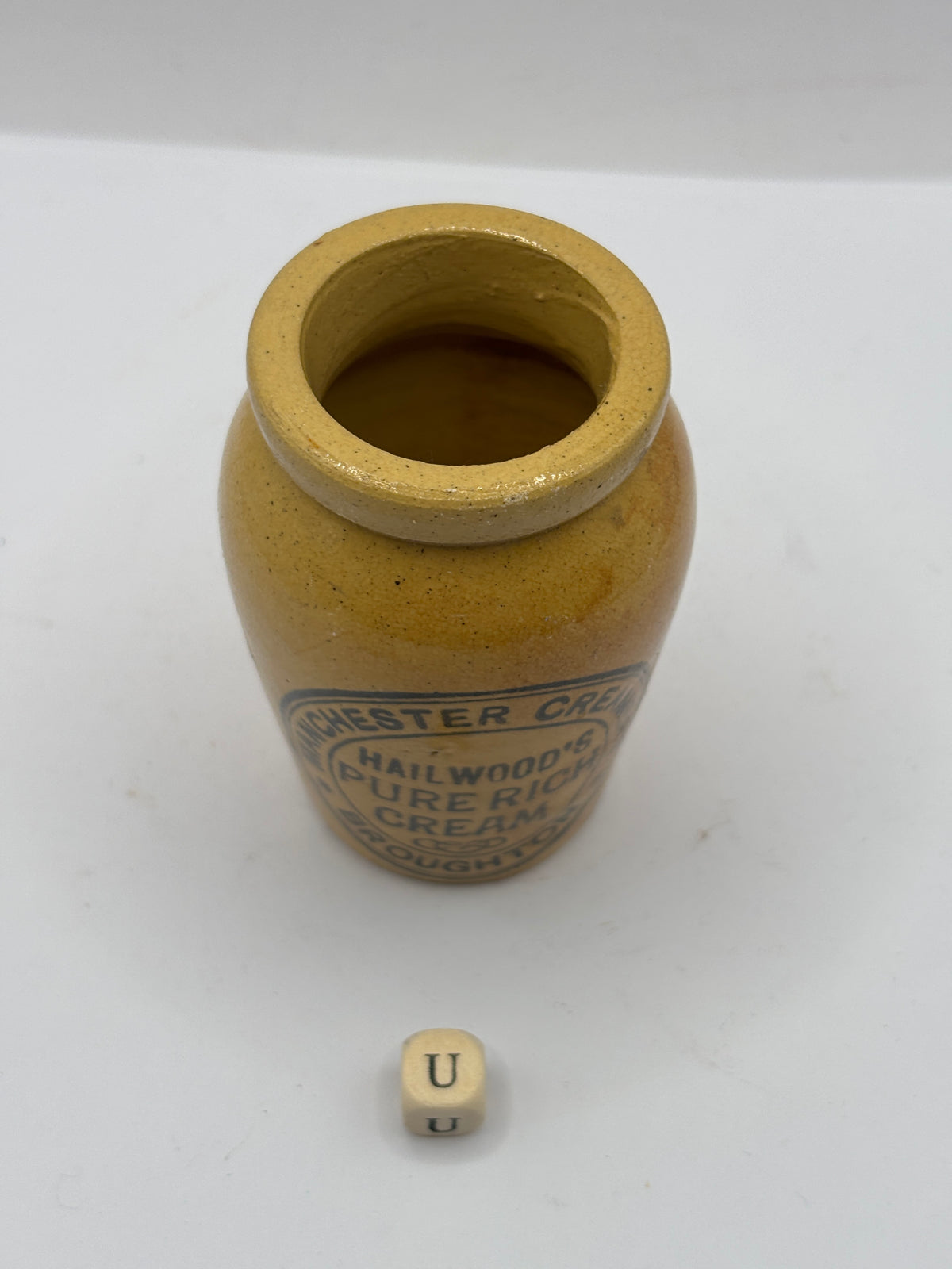 Old advertising cream pot, Hailwoods rich cream (u)
