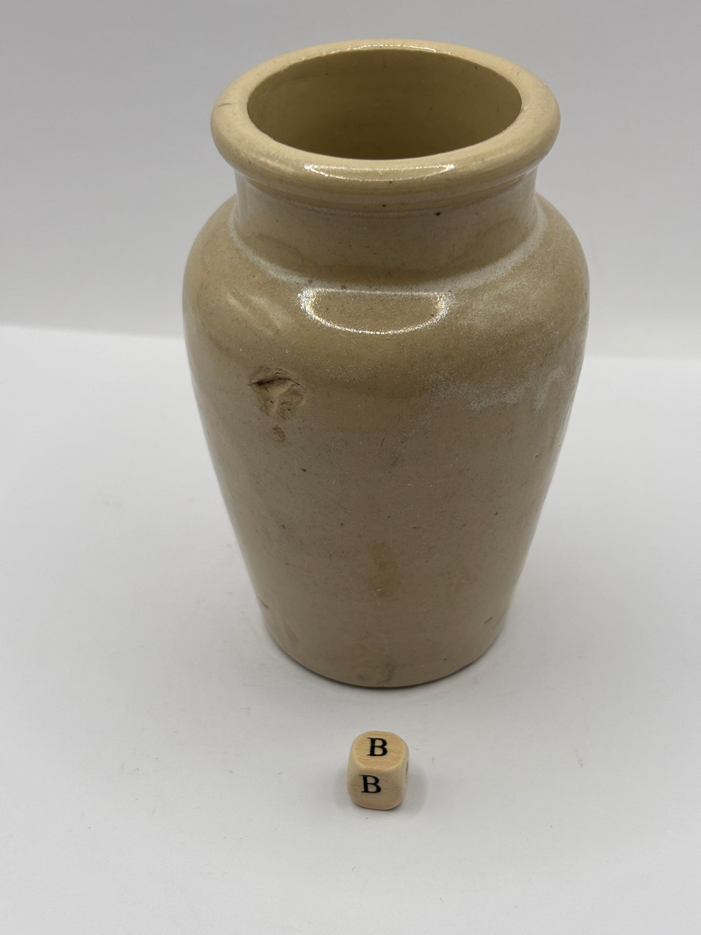 Old advertising cream pot, Carricks pure thick cream (B)