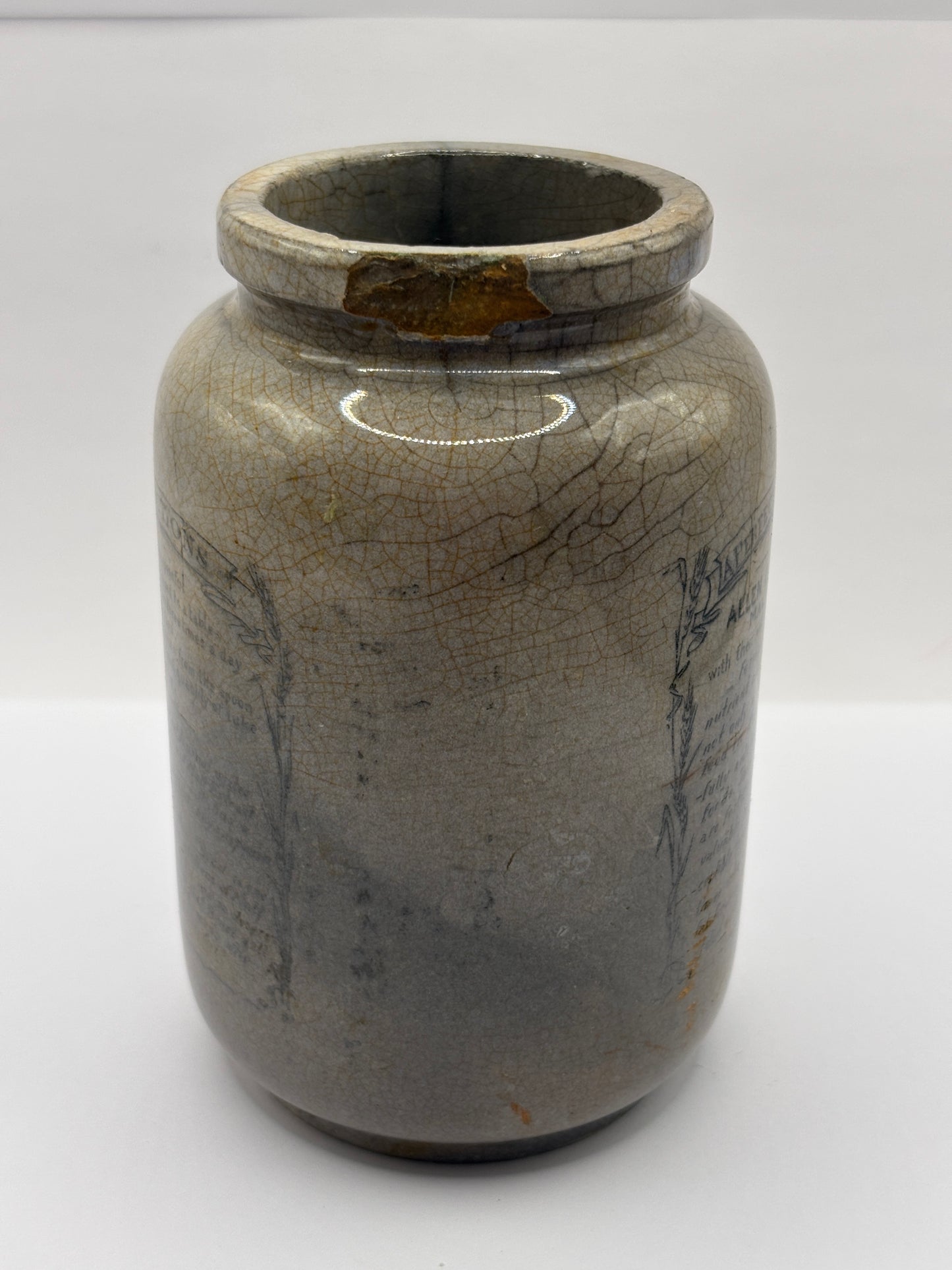 Old Bynol advertising jar, malt and oil. Damaged