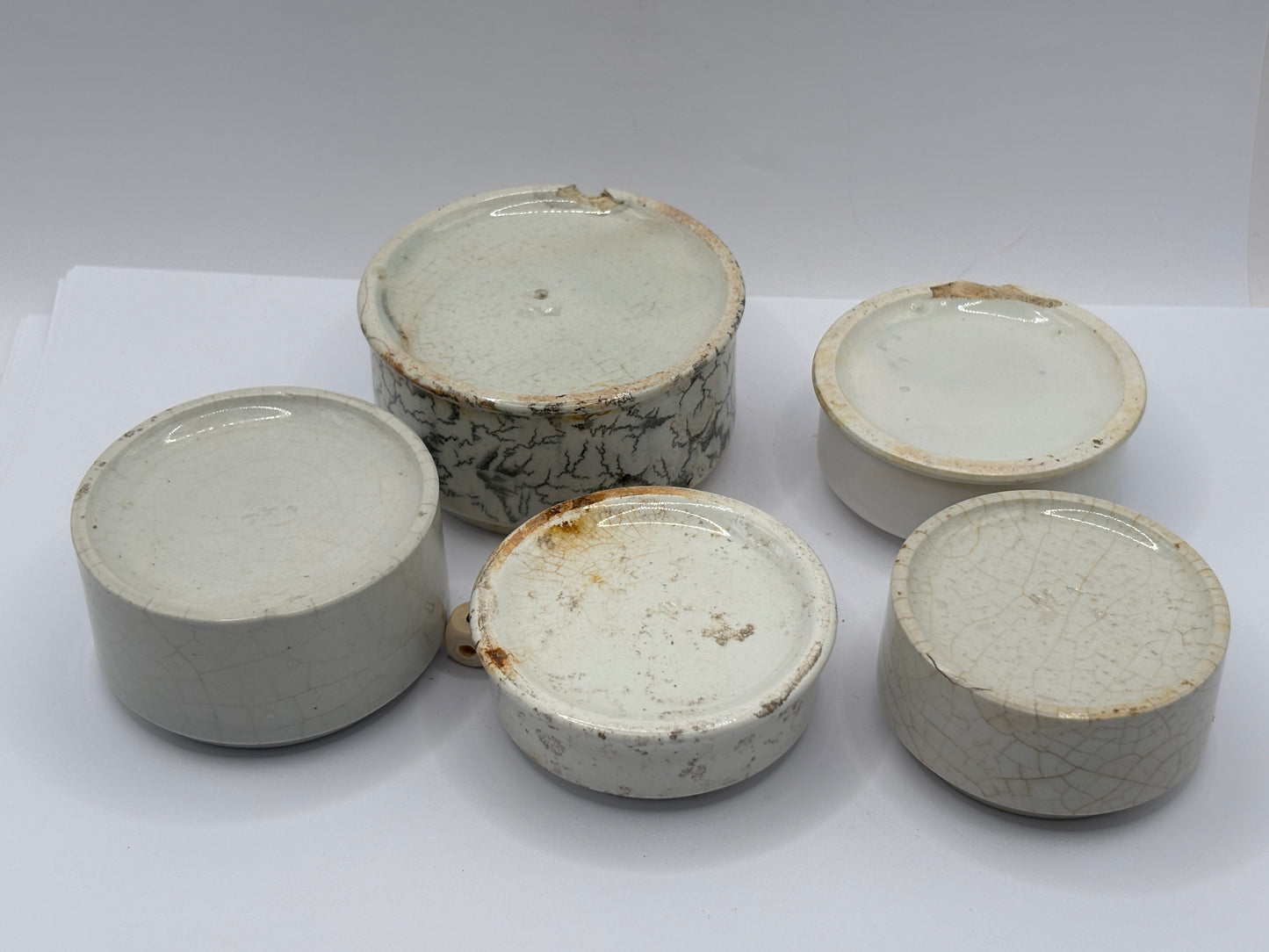 5 pot lid bases/risers/stackers (B)