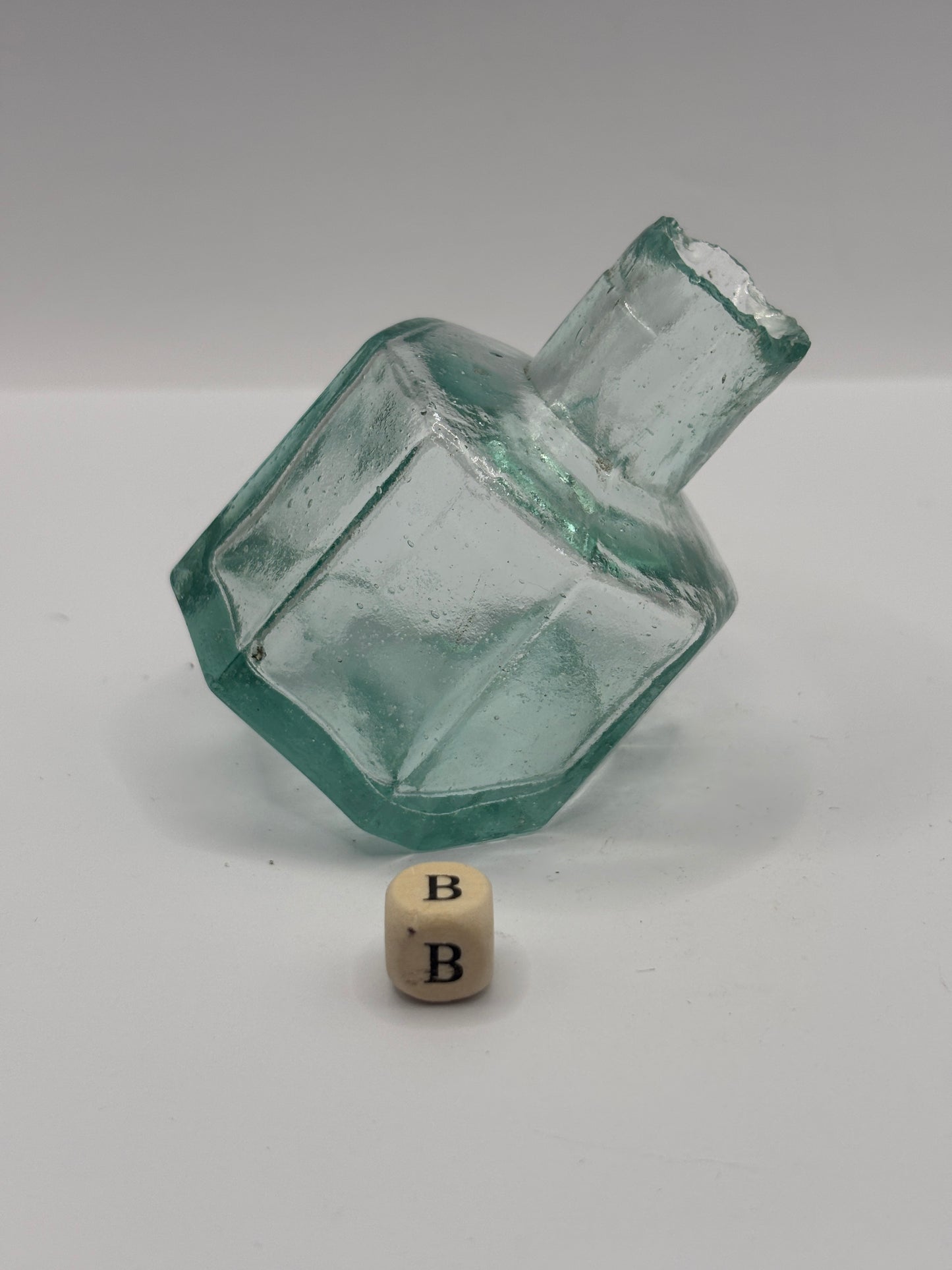 Old aqua glass inkwell, tipper ink (B)