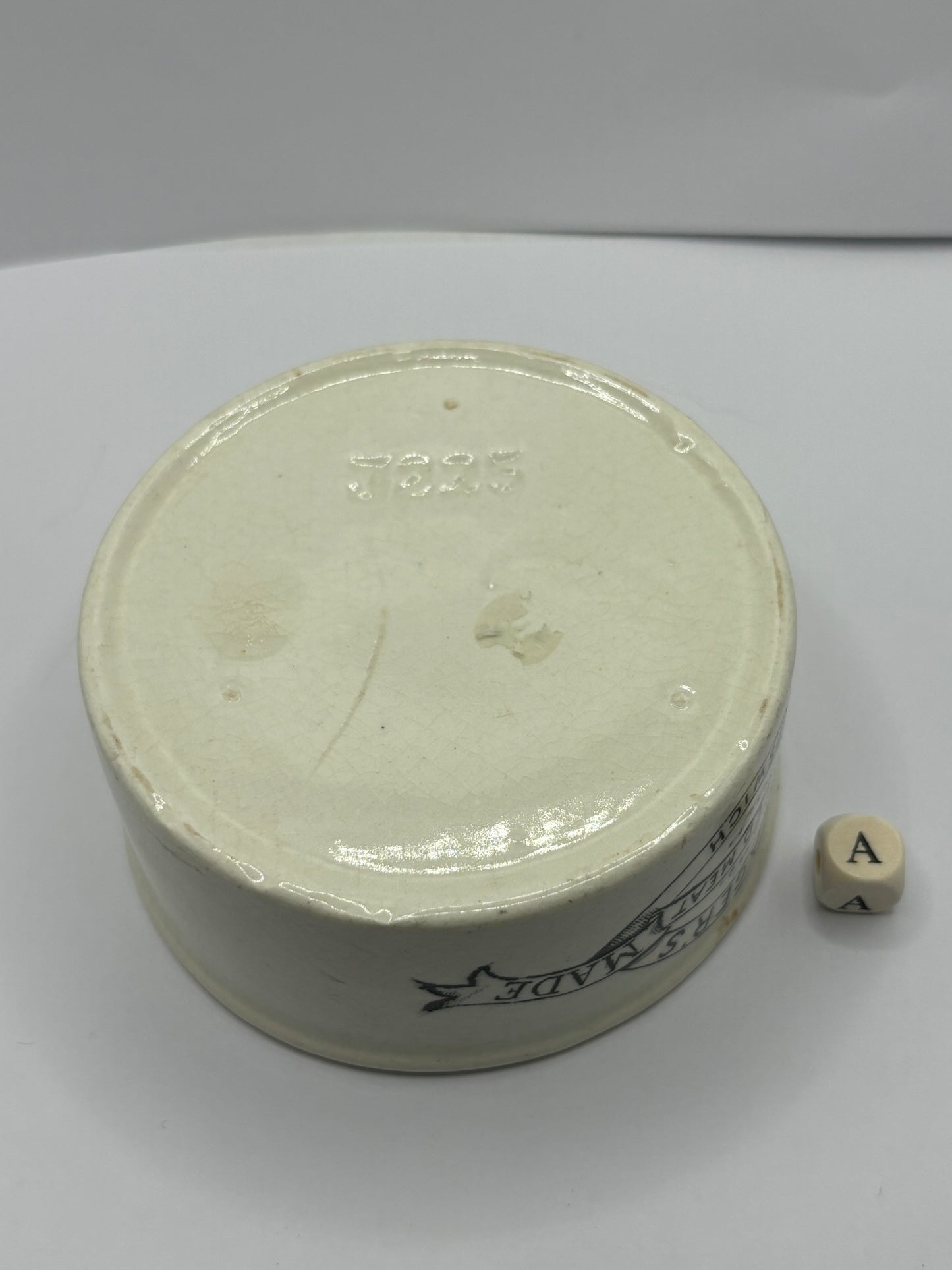 Seagars advertising meat paste pot (A)