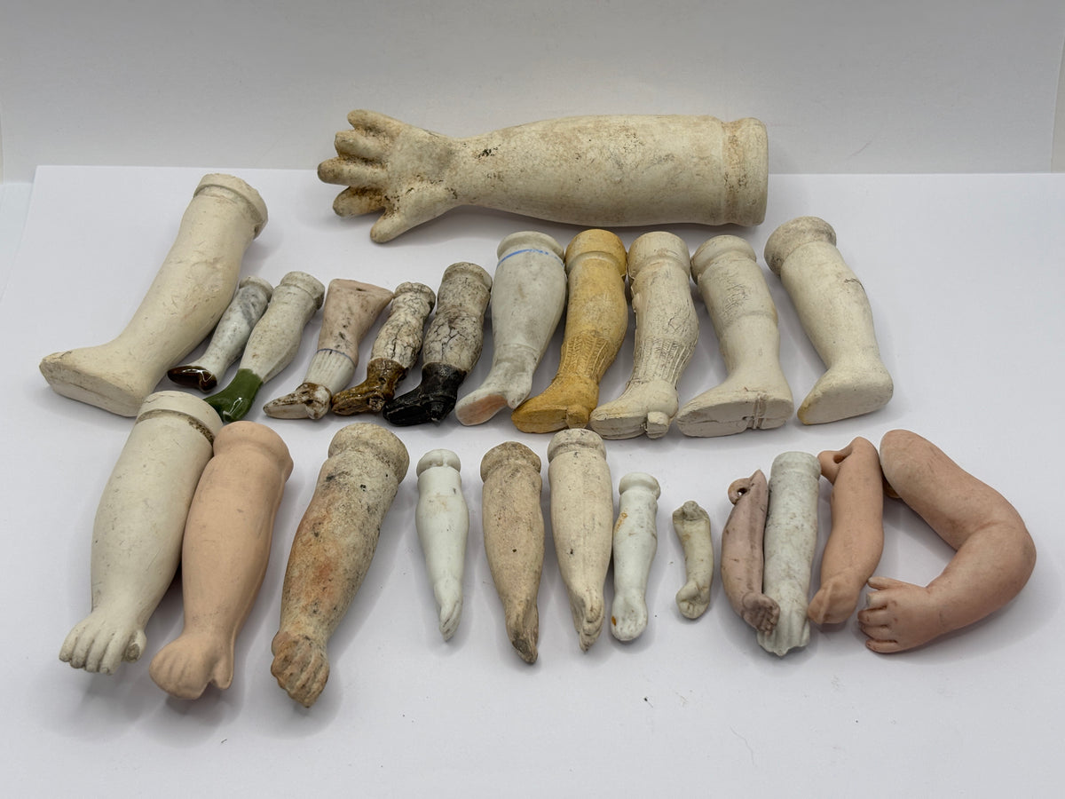 24 old dolls body parts, arms & legs