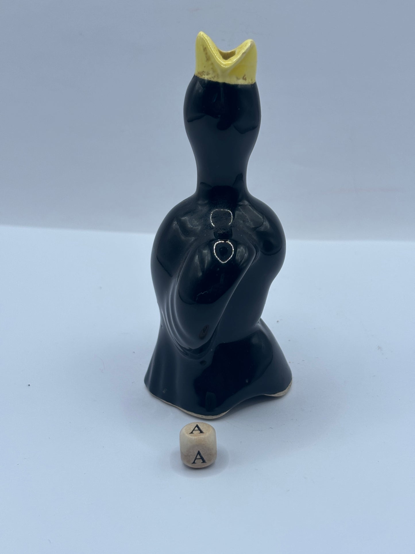 Old blackbird pie funnel (A)