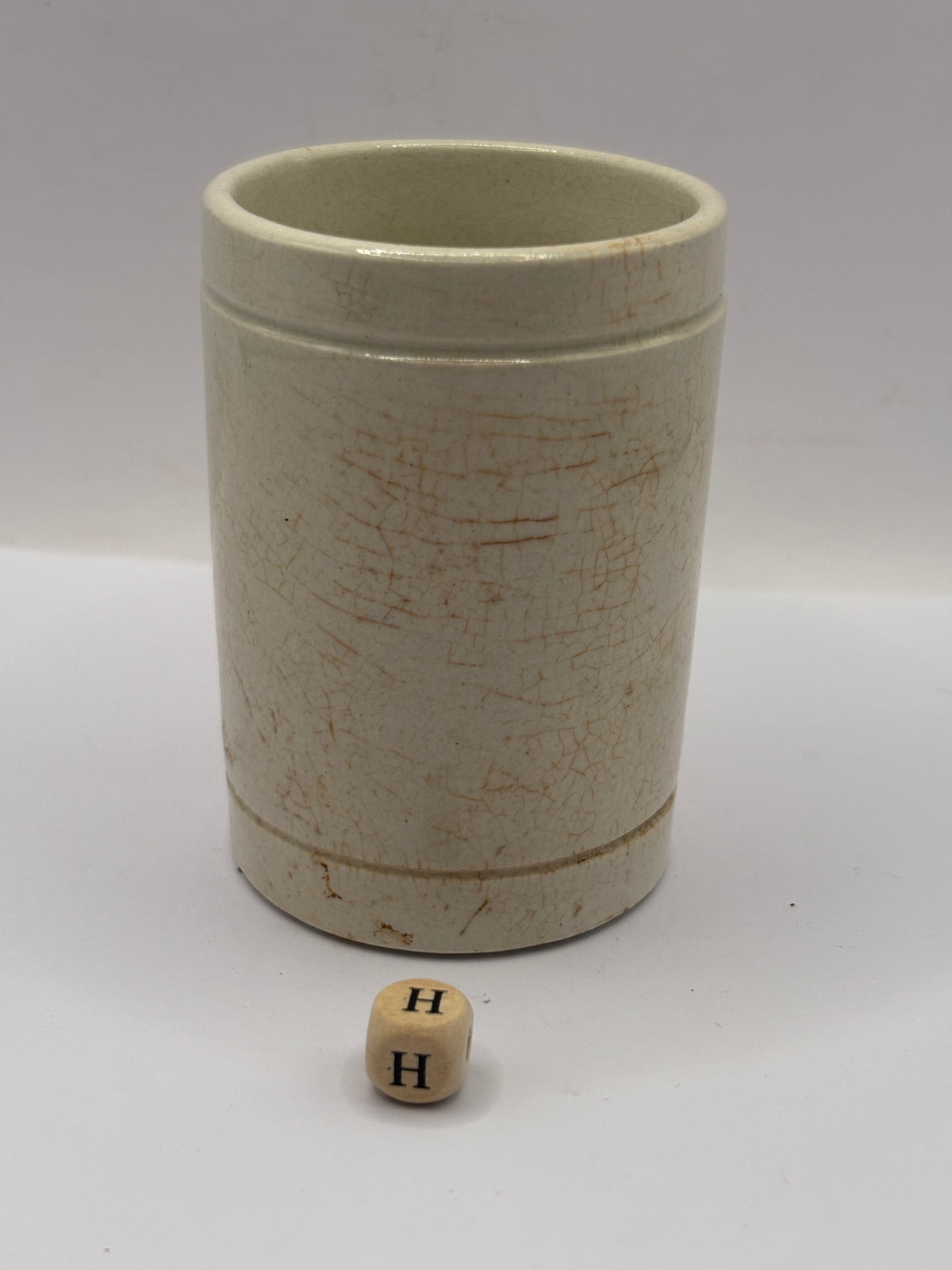 old stained & crazed stoneware pot (H) 8cms