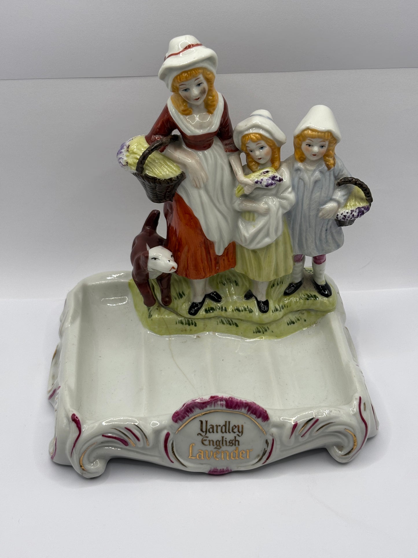 Old advertising soap dish, Yardley English Lavender