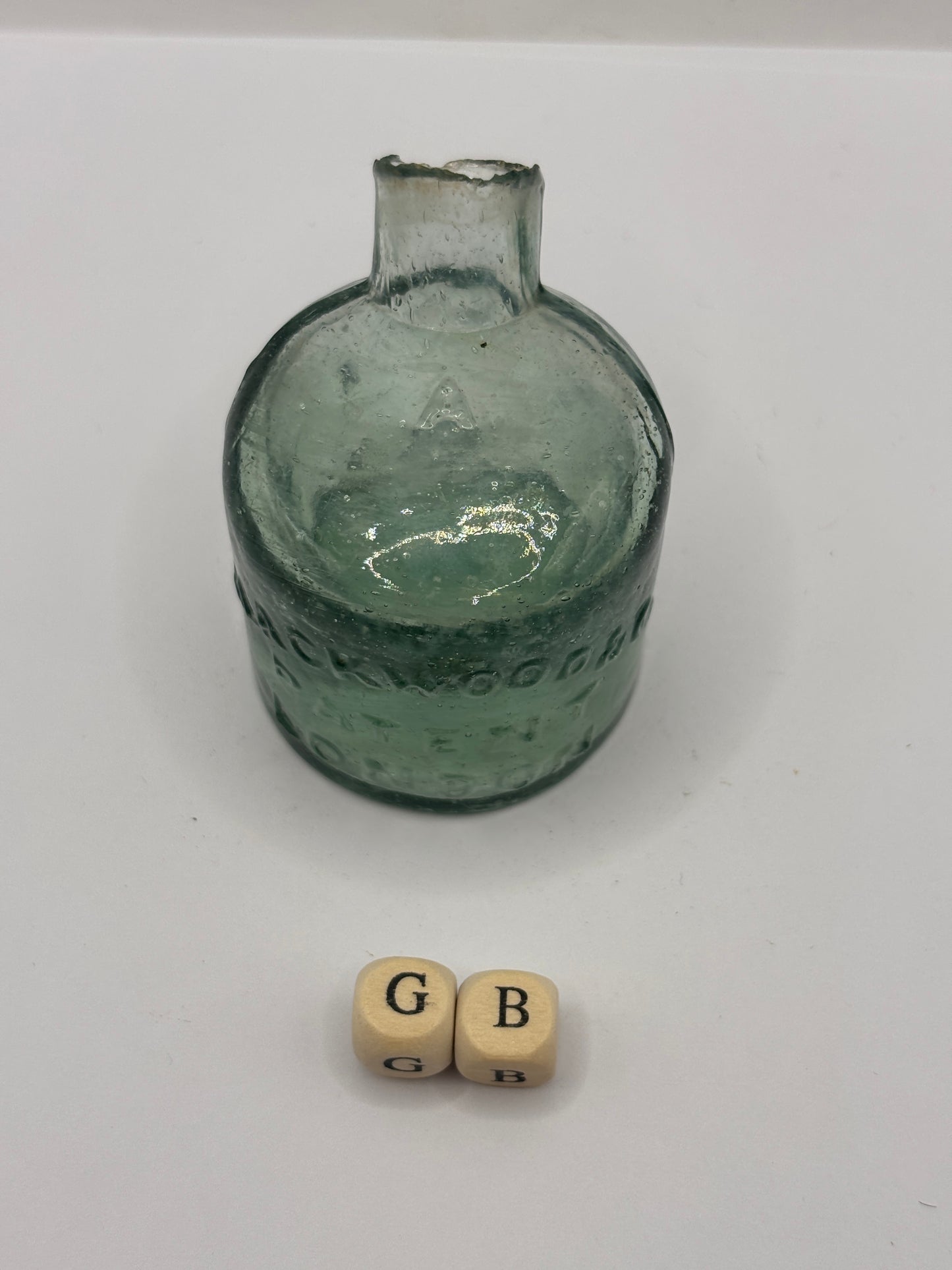 Old advertising inkwell, Blackwood & Co patent London. Igloo ink, inkwell, ink bottle (GB)