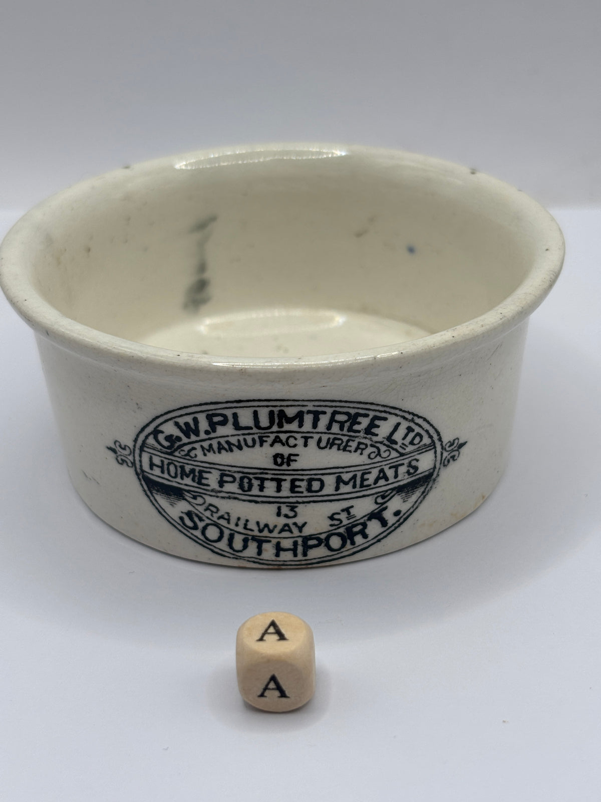 Old advertising meat paste pot, Plumtree home potted meats (a)