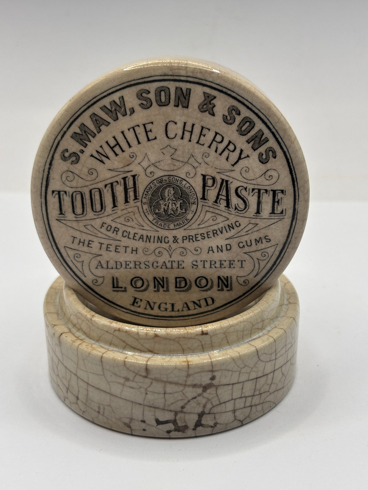 Old advertising lid and base. White cherry tooth paste 🍒