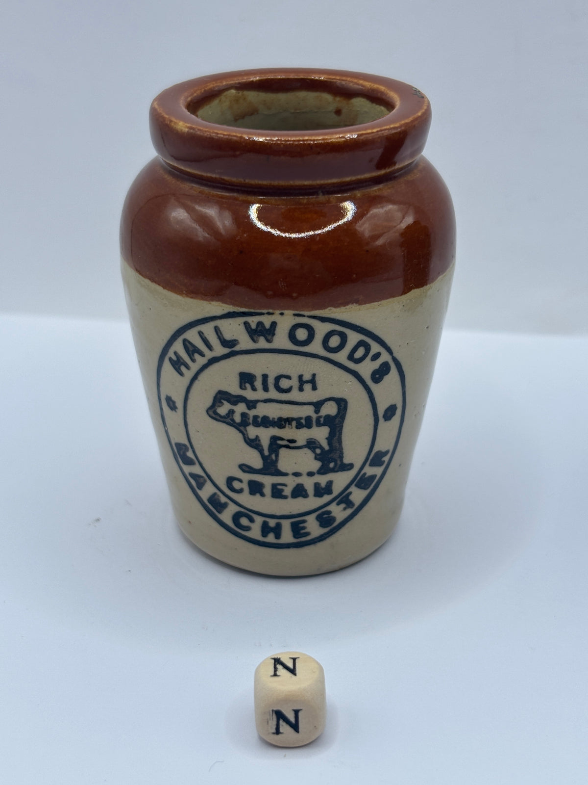 Old advertising cream pot, Hailwoods Manchester (N)