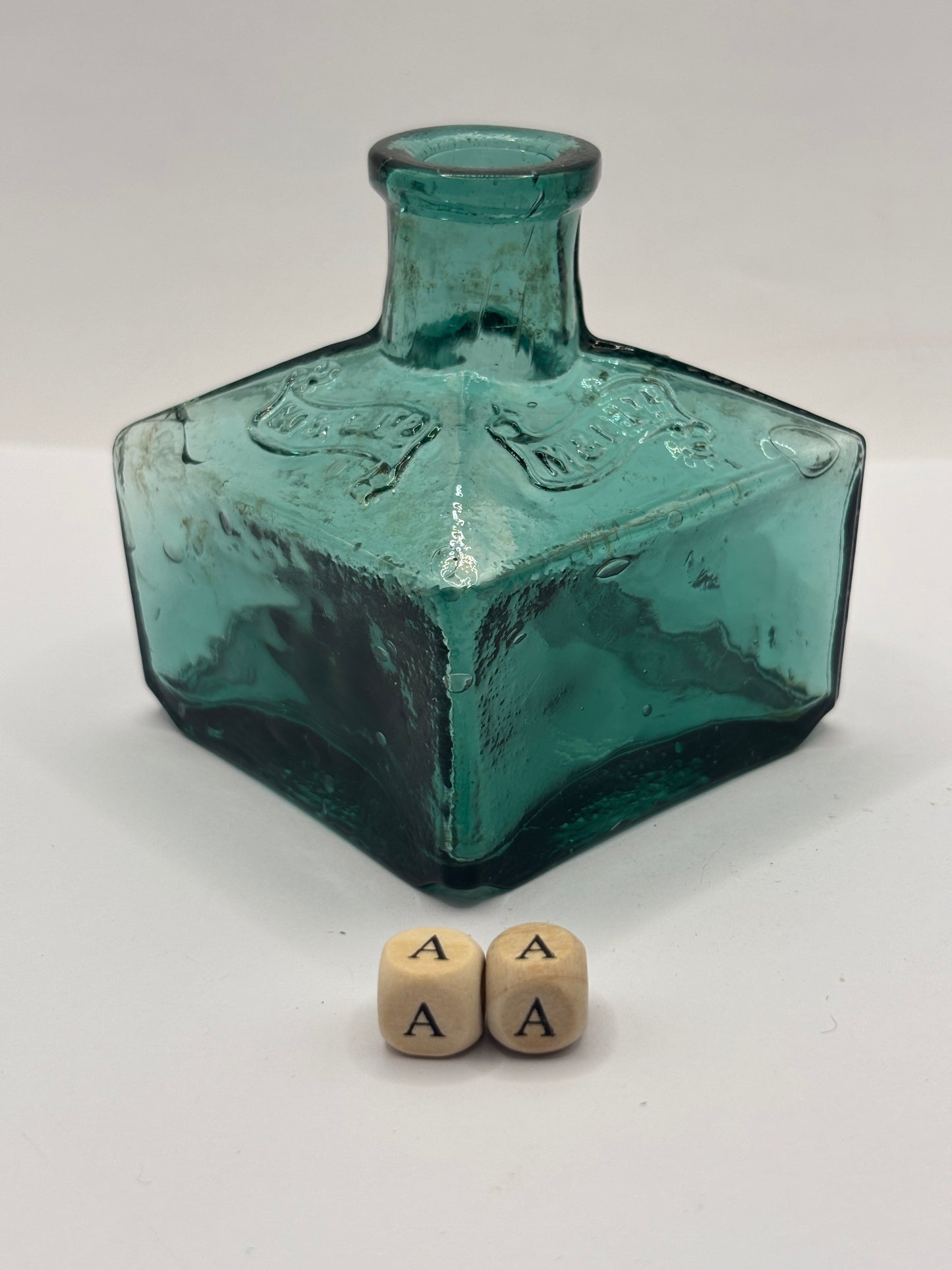 Large green advertising inkwell, ink bottle. M&Co DAMAGED (aa)