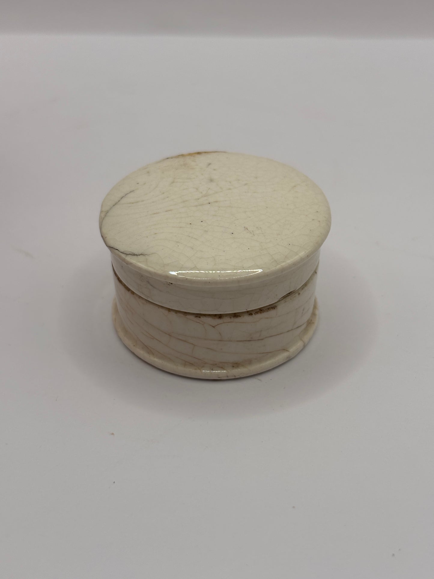 Old miniature pot lid and base