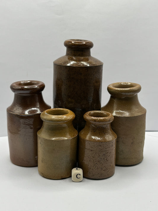 5 old brown stoneware pots (C)