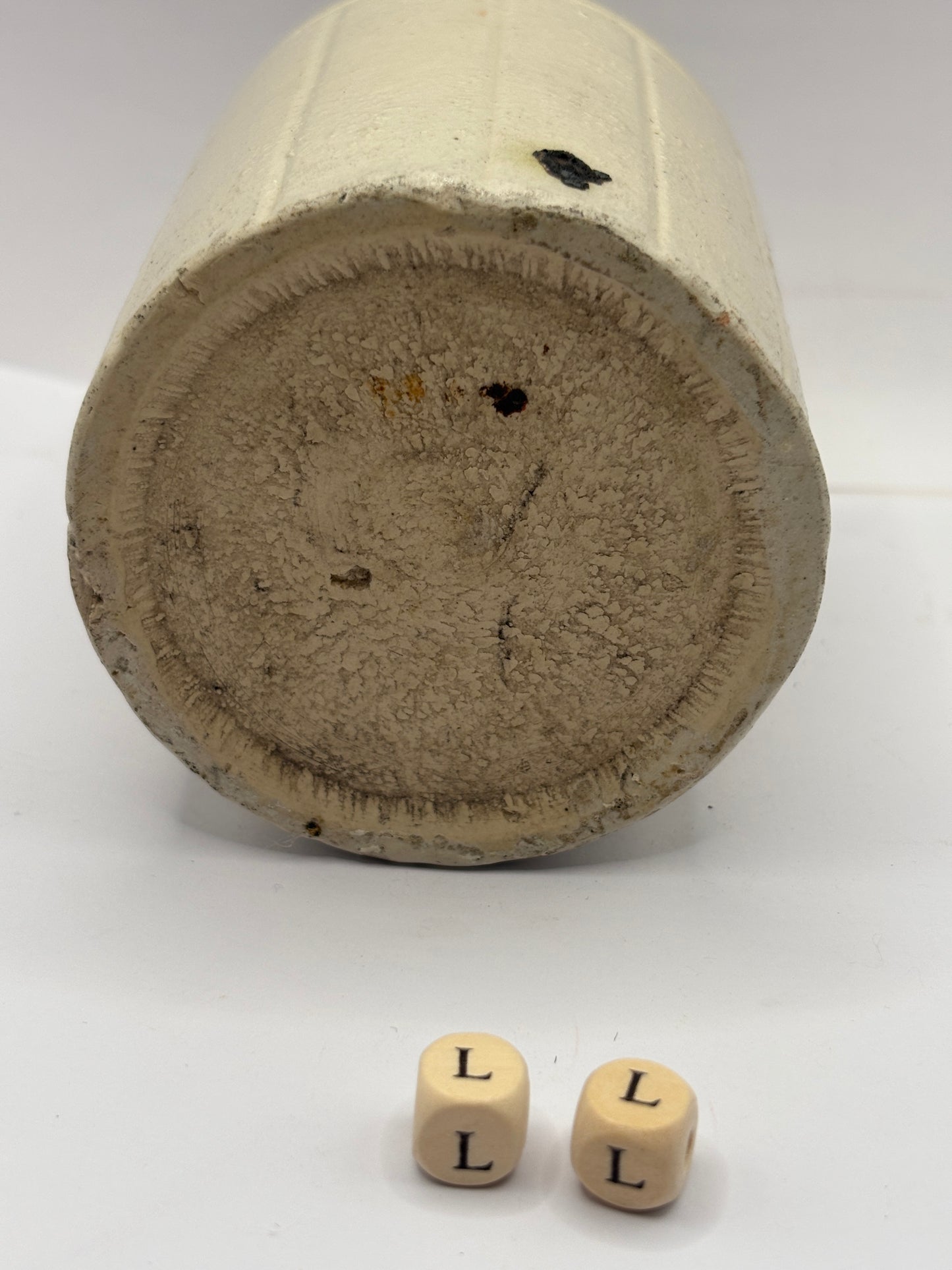 Old 1lb ribbed stoneware jam pot (LL)