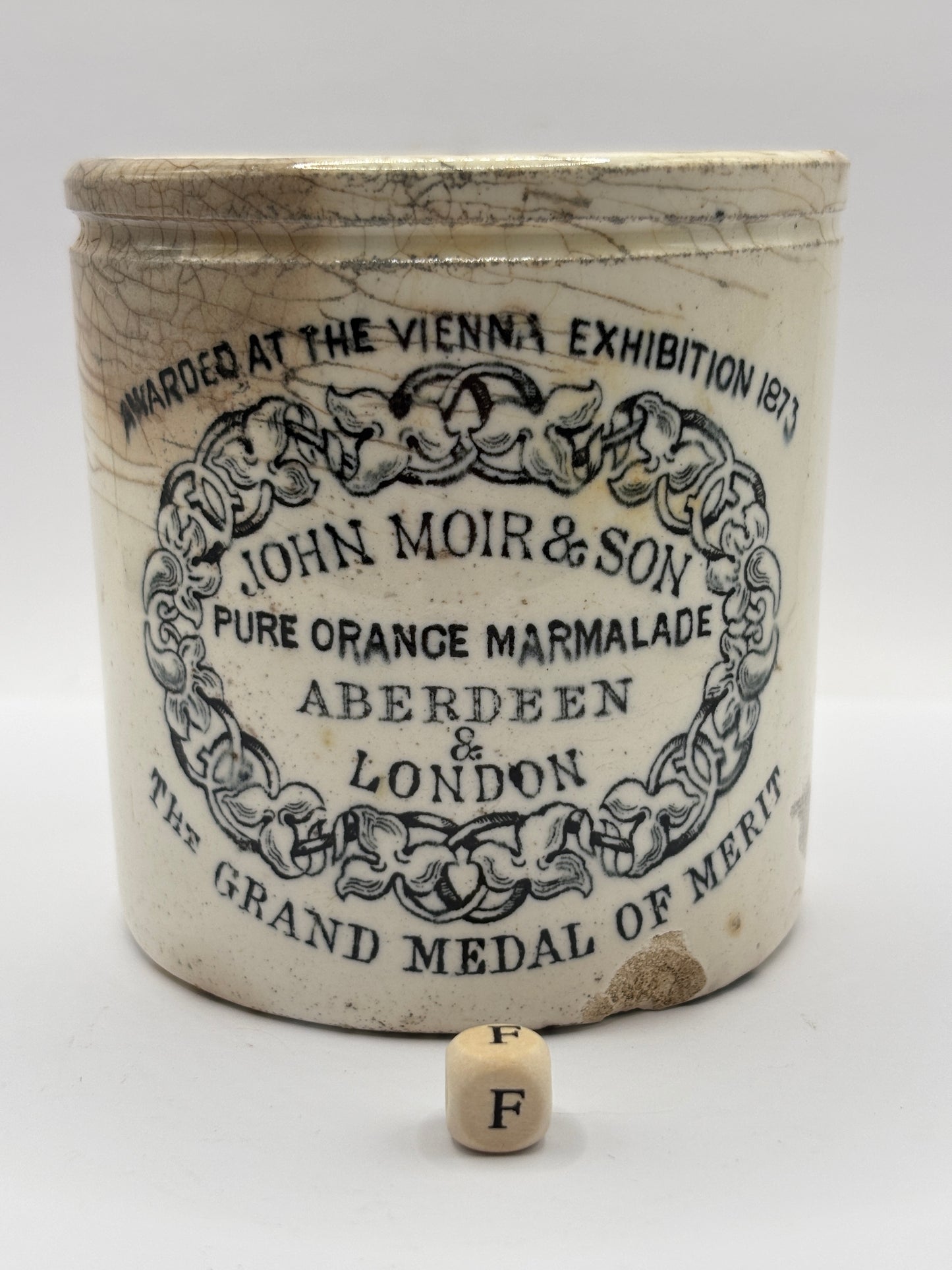 Old rare 1lb John Moirs marmalade jar, pure orange marmalade. Chipped (F)