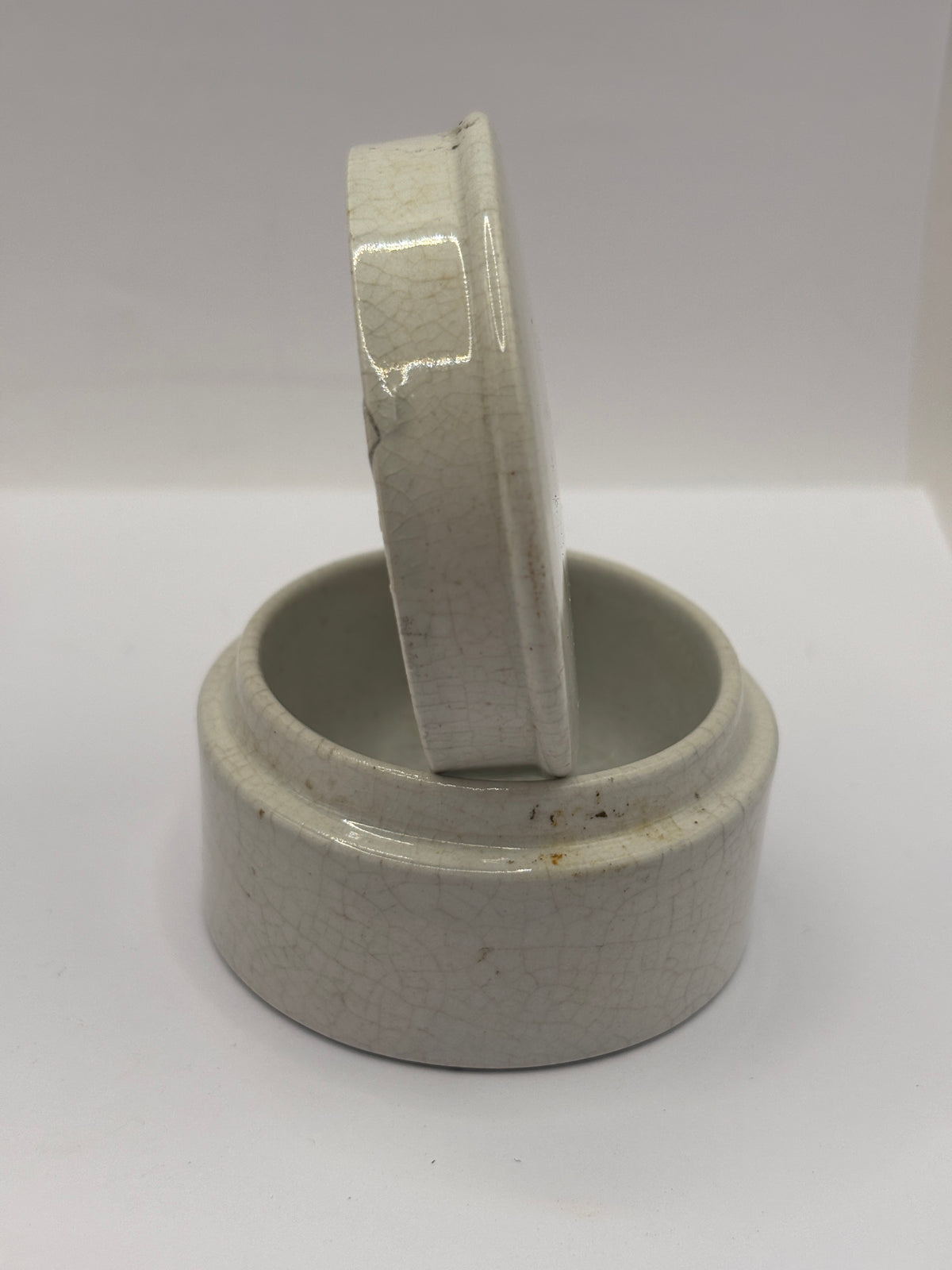 Old plain stoneware pot lid and base