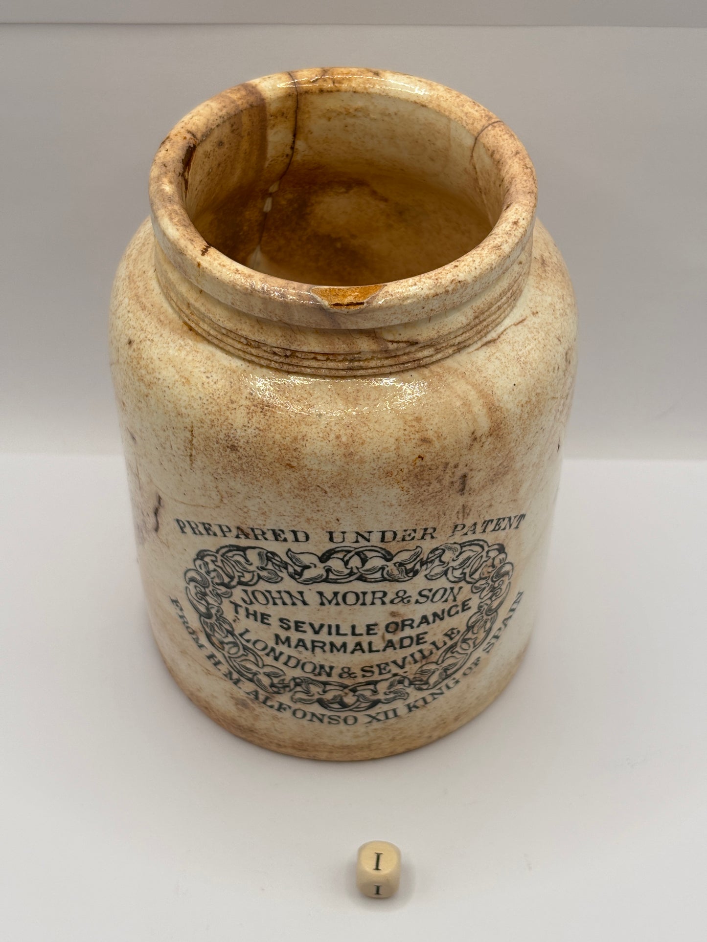 Old rare 2lb John Moirs marmalade jar, seville orange marmalade. Damaged