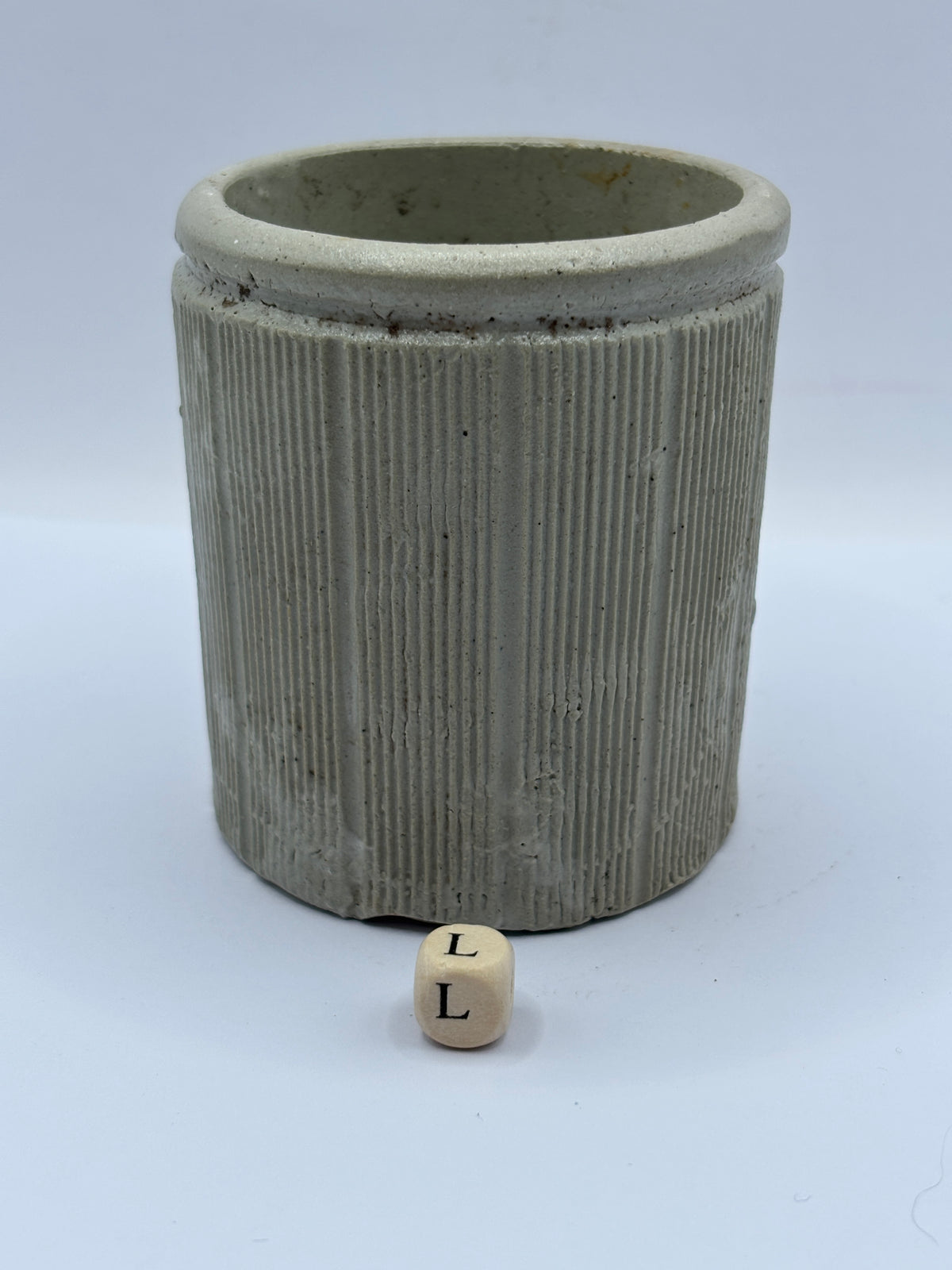 Old small ribbed stoneware jam pot (L)