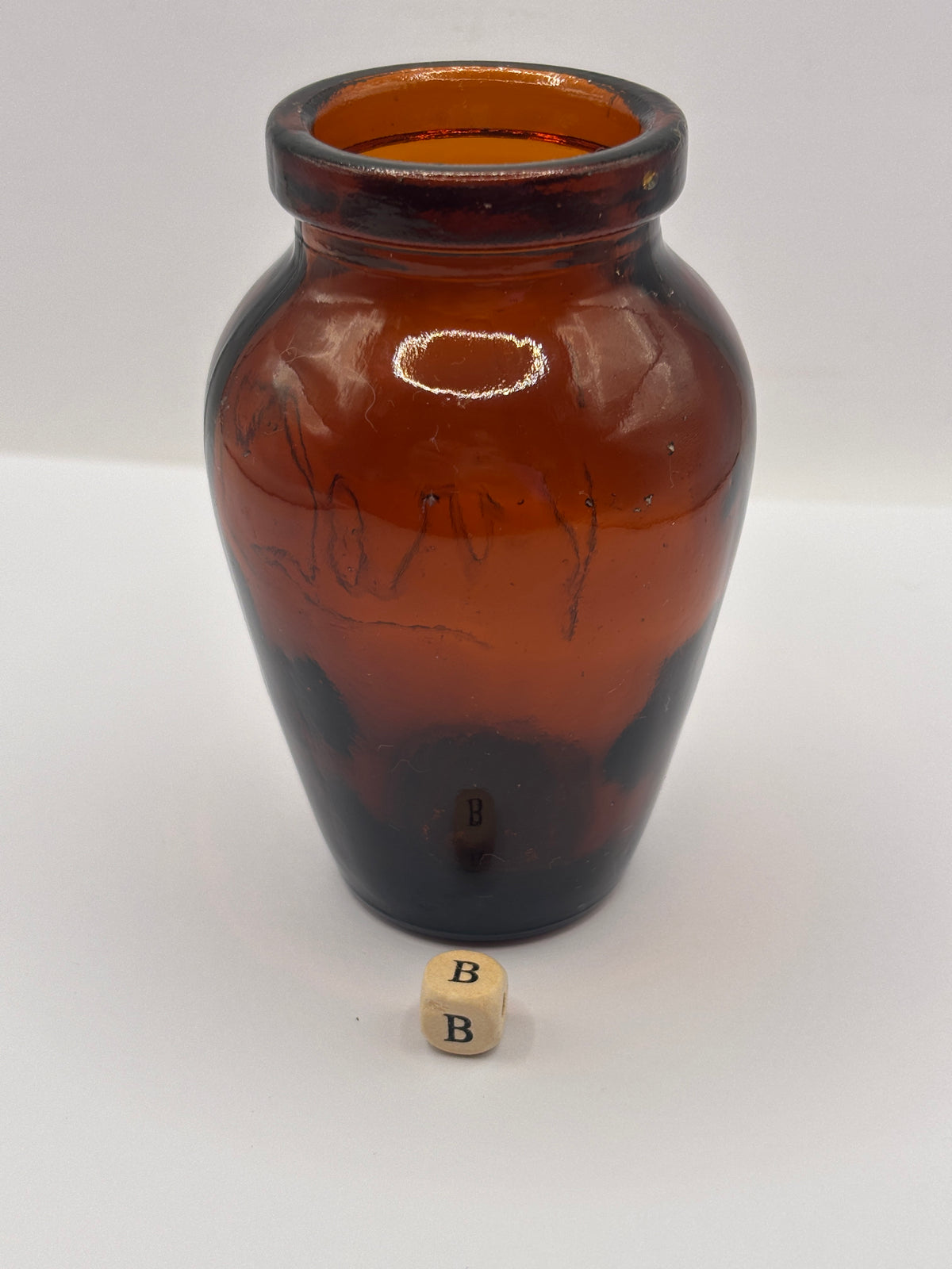 Old amber glass Virol jar (B) 10.5cms