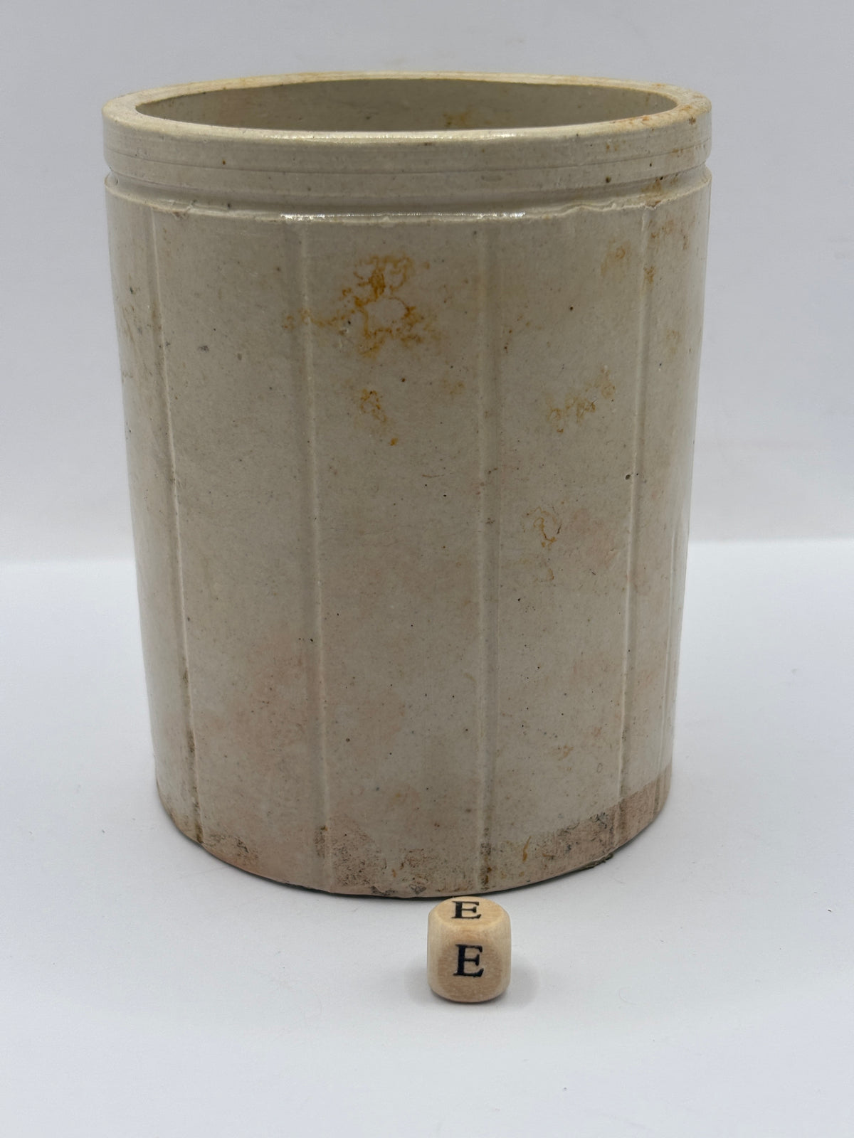 Old 1lb ribbed stoneware jam pot (E)