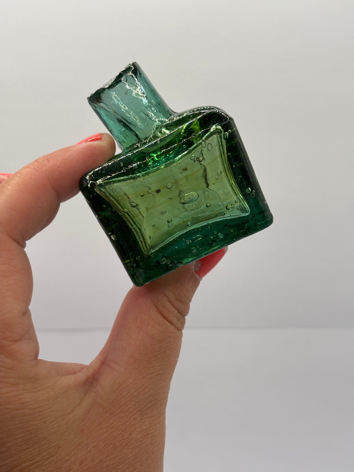 Old green glass ribbed inkwell, ink bottle, penny ink